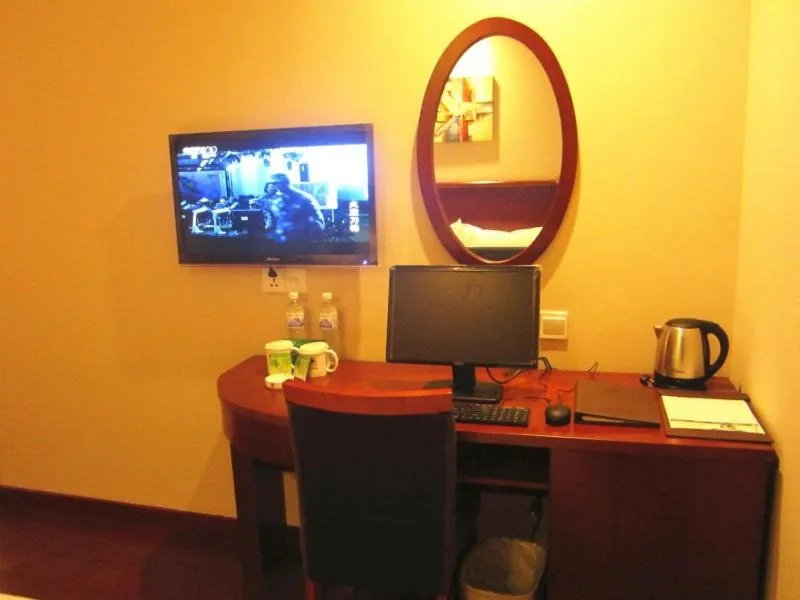 GreenTree Inn Shandong Qingdao Jiaozhou Datong Mansion Express Hotel