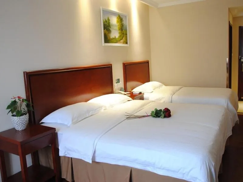 Bed in GreenTree Inn Anhui Hefei North Fuyang Road Luyang Industrial Park Express Hotel