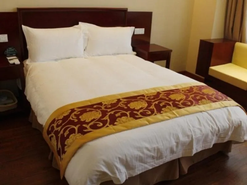 Bed in GreenTree Inn Anhui Hefei Bozhou Road Jindi Building Business Hotel