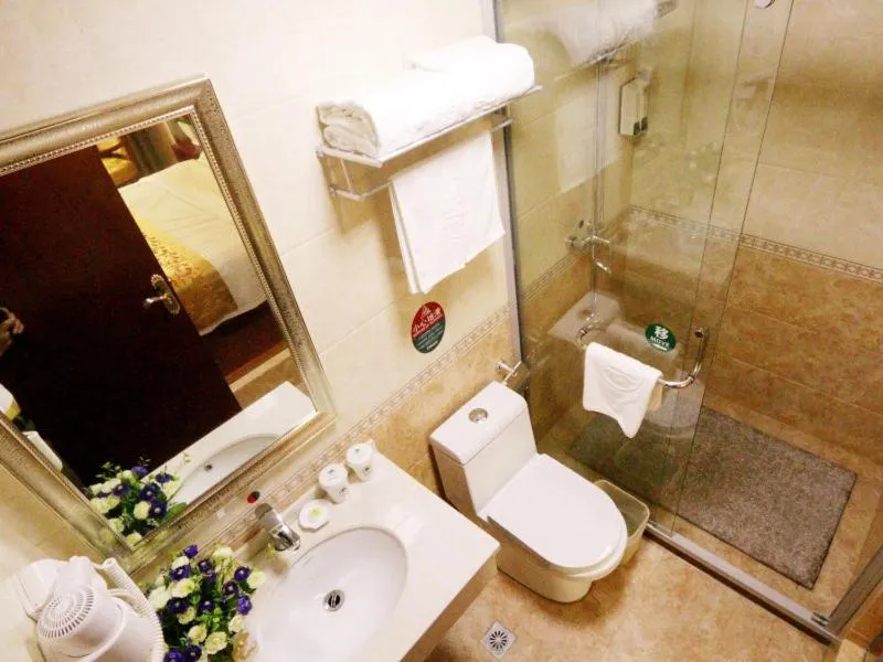 GreenTree Inn ZheJiang JiaXing West ZhongShan Road Vintage Car Building Express Hotel