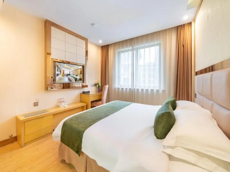 Bed in GreenTree Inn Zhejiang Jinhua Yiwu International Trade City Changchun Street Shell Hotel