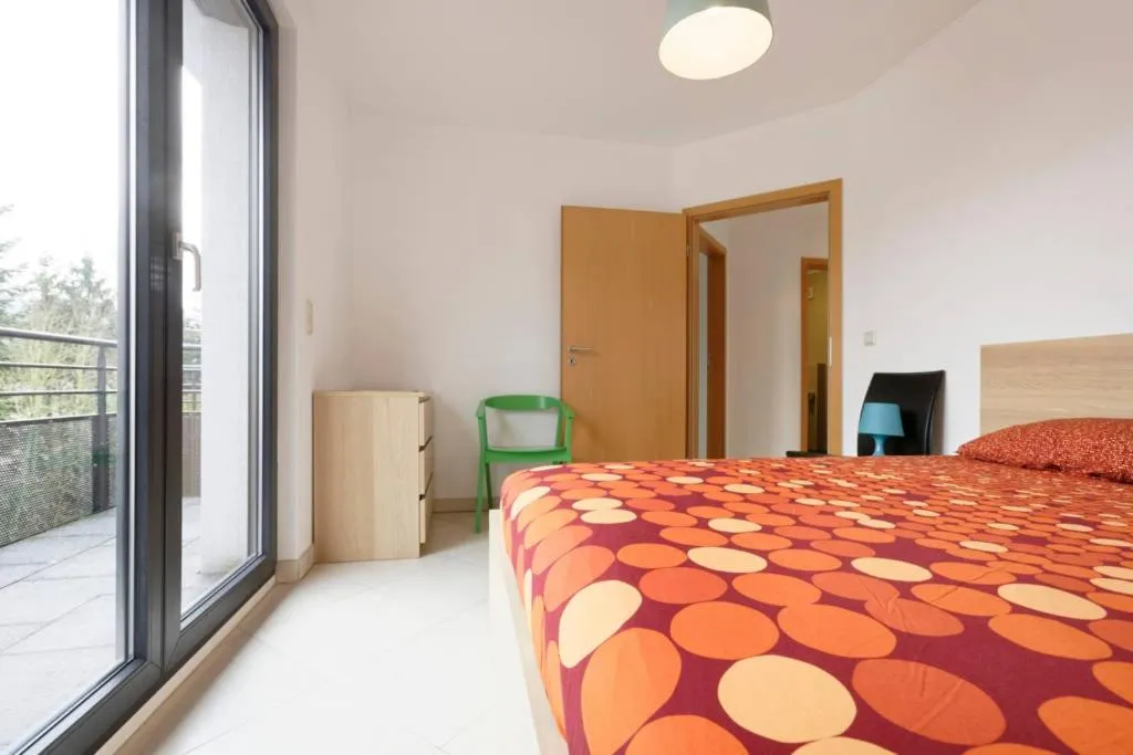 Bed in Topfloor Luxembourg Ville
