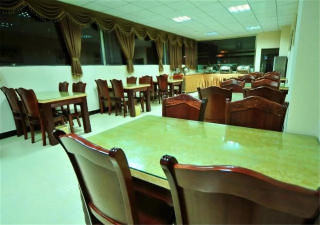 Restaurant/places to eat in GreenTree Inn Yunnan Kunming Chenggong University City Shilin Street Express Hotel