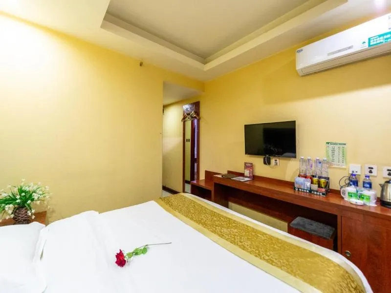 Bed in GreenTree Inn GanSu LanZhou JingNing Road Express Hotel