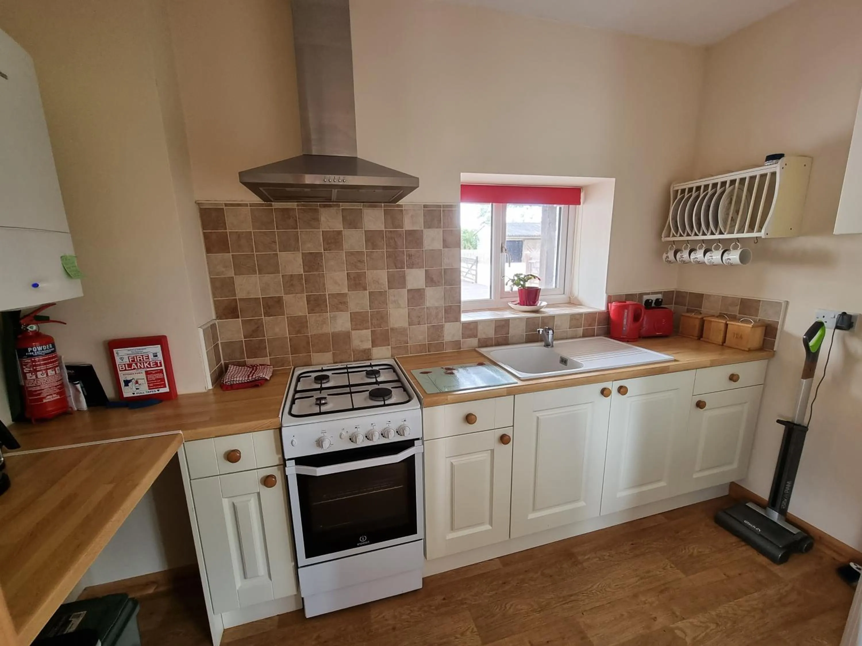 Kitchen or kitchenette in Burnt House Farm