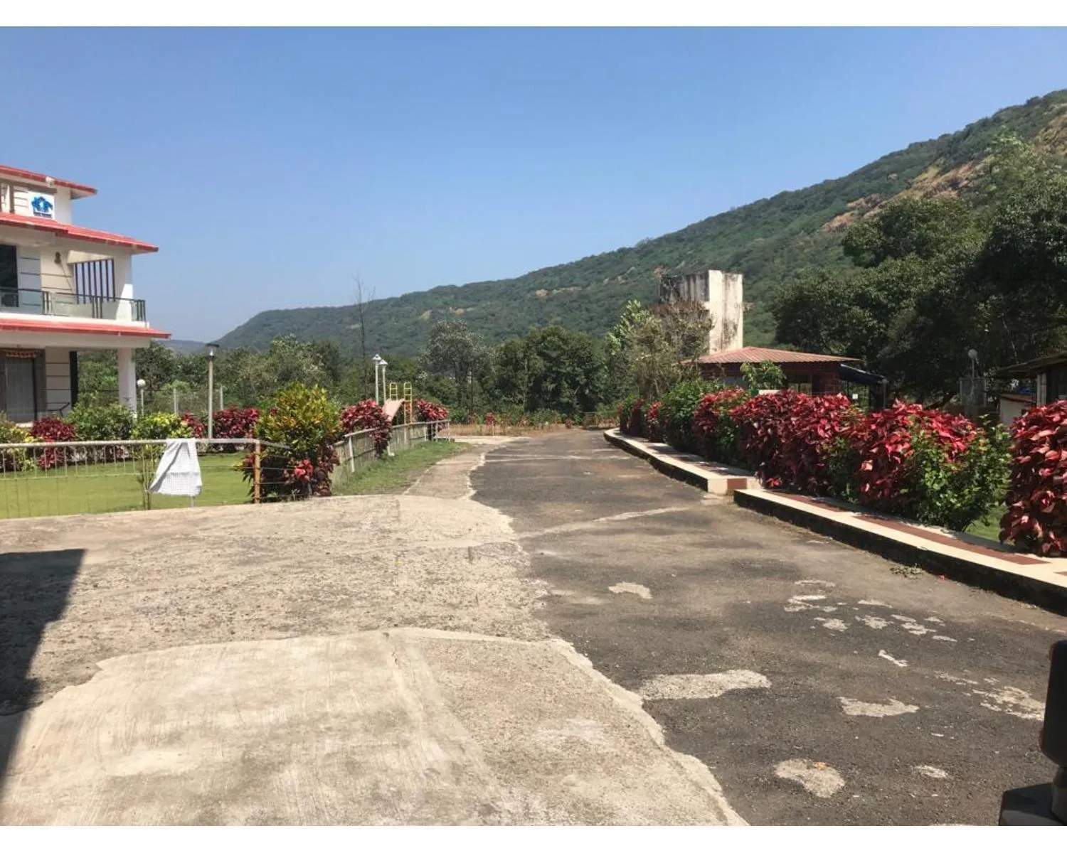 The shelar's Royal inn