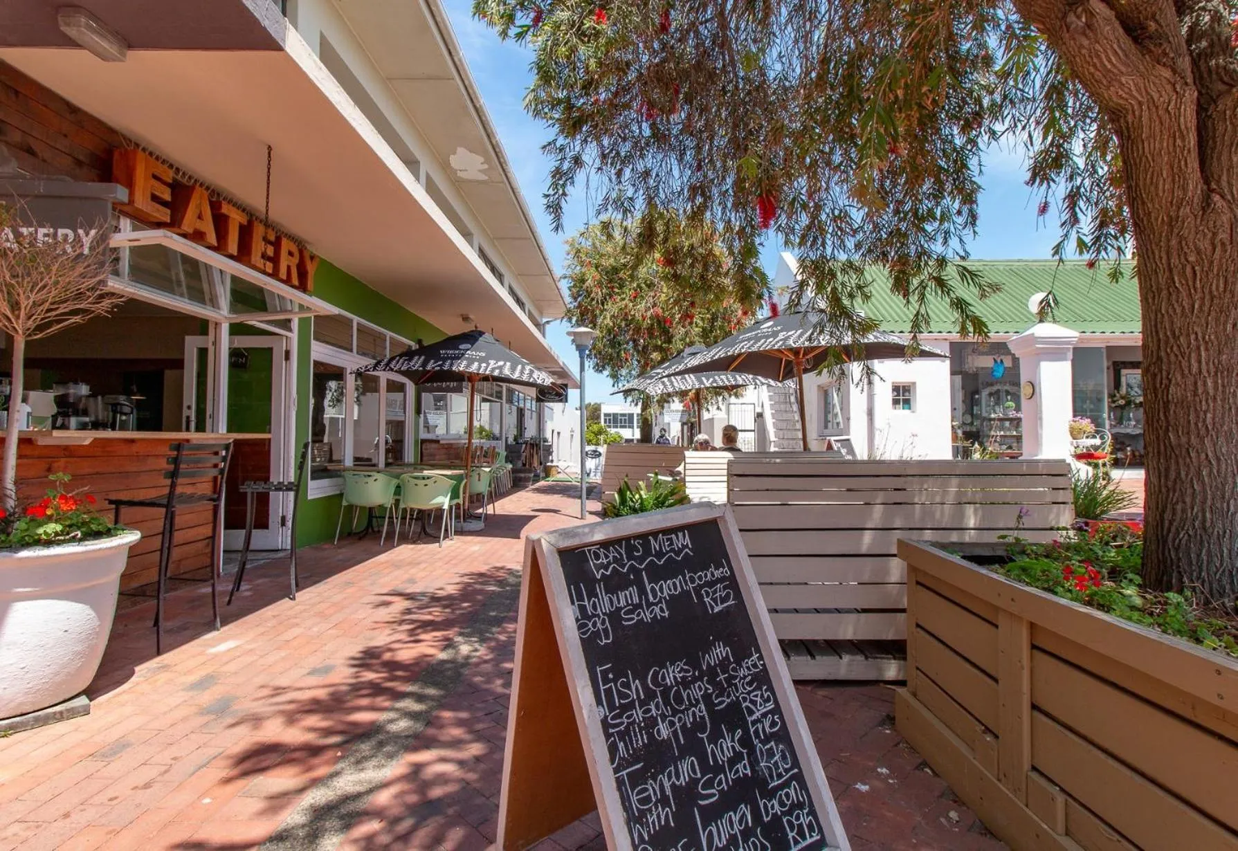 Nearby landmark in TwentyFour 17 Inn