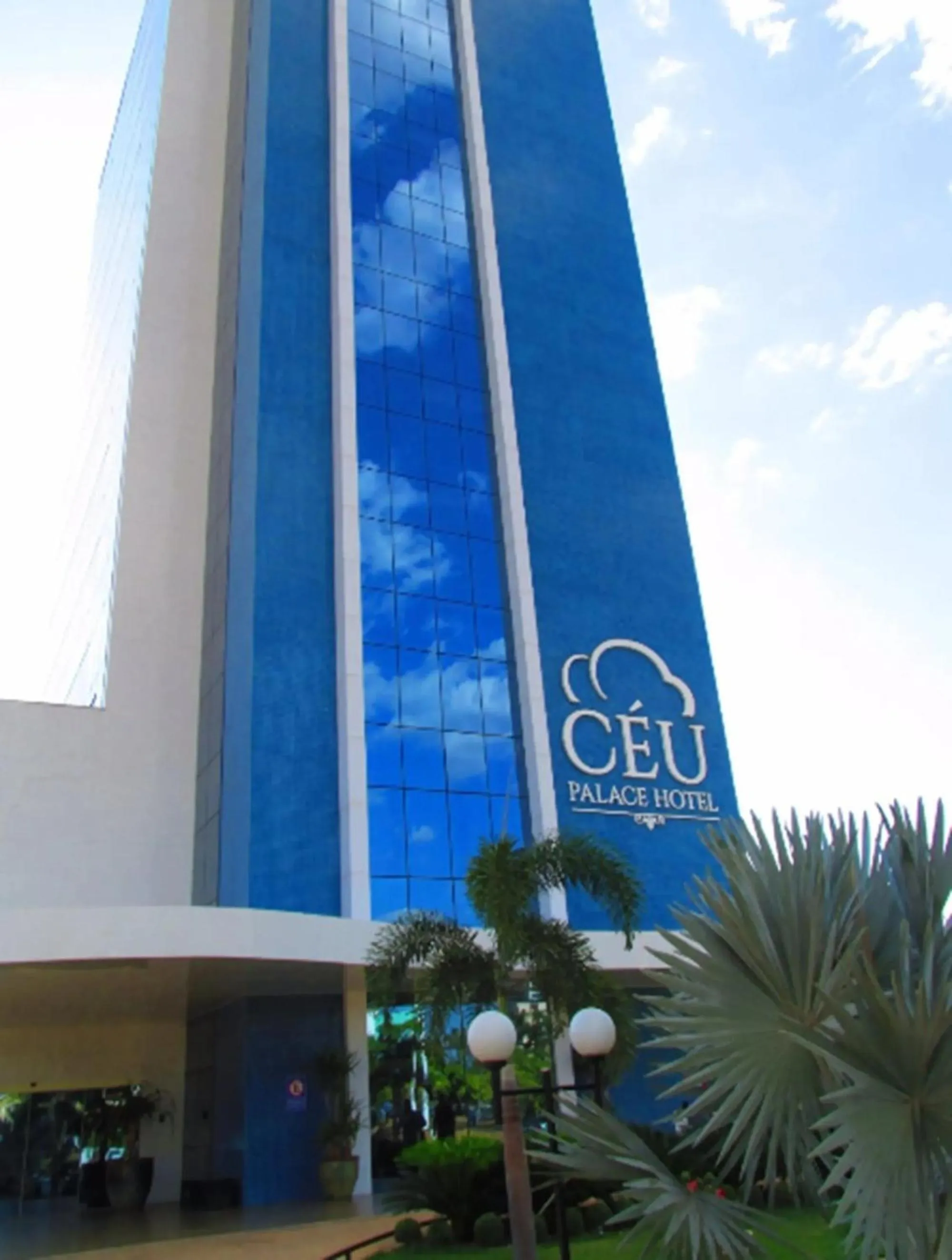 Property building in Céu Palmas Hotel