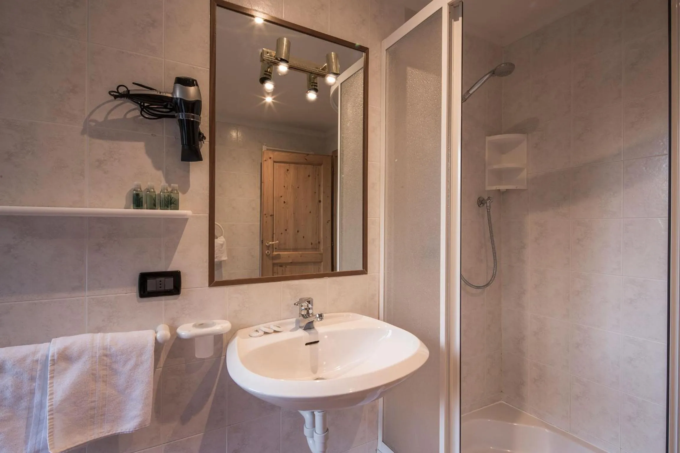 Shower in Stelvio Residence