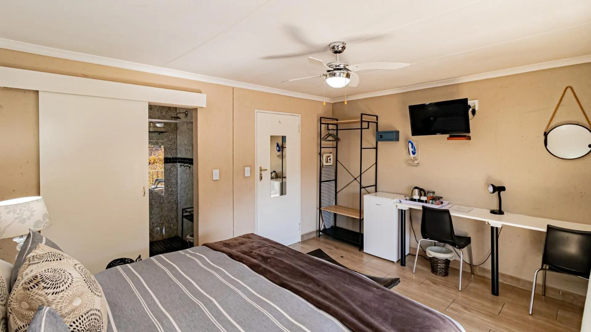 Bedroom, Bed in B&B on 8th Avenue