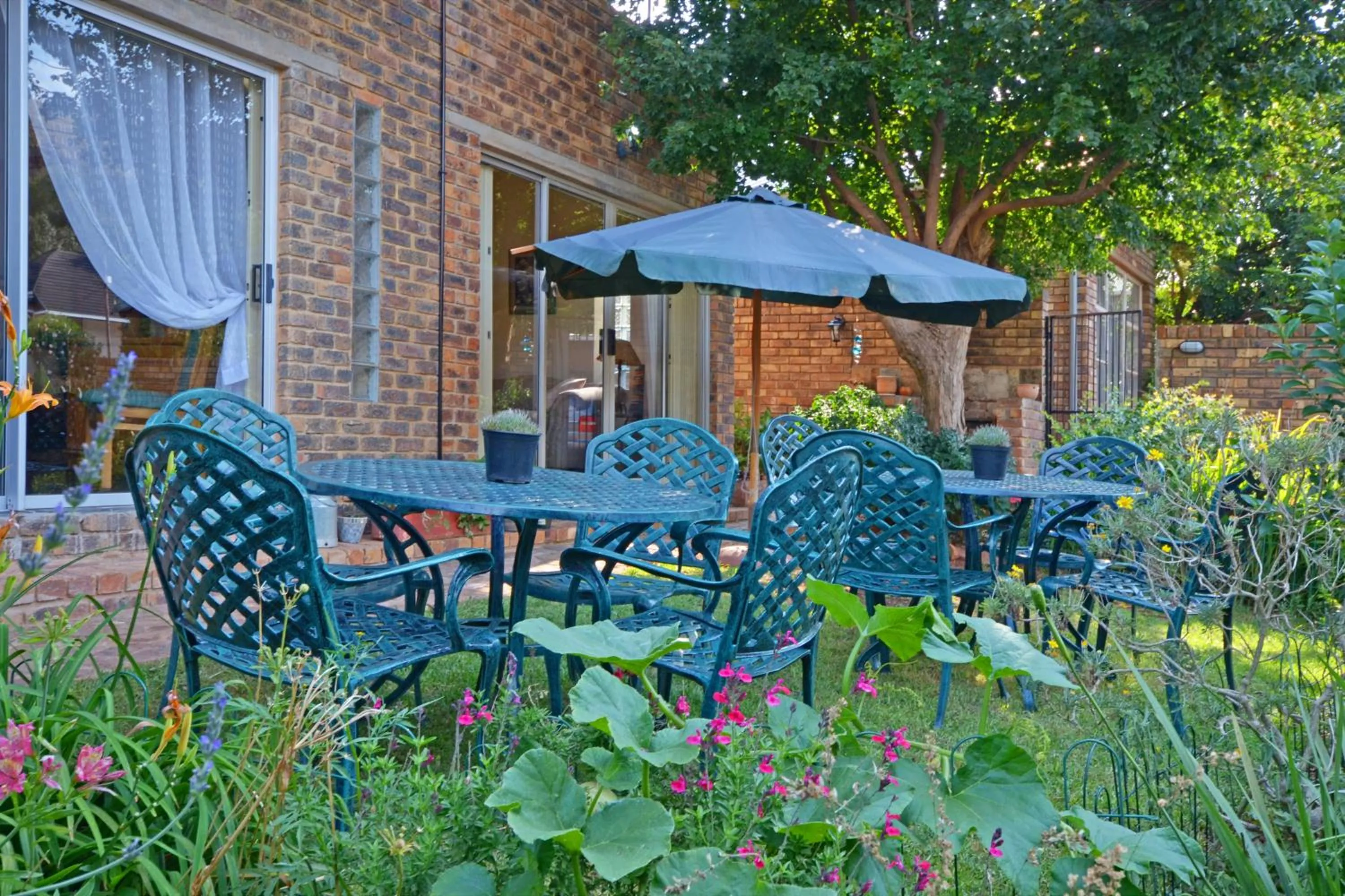 Garden in B&B on 8th Avenue