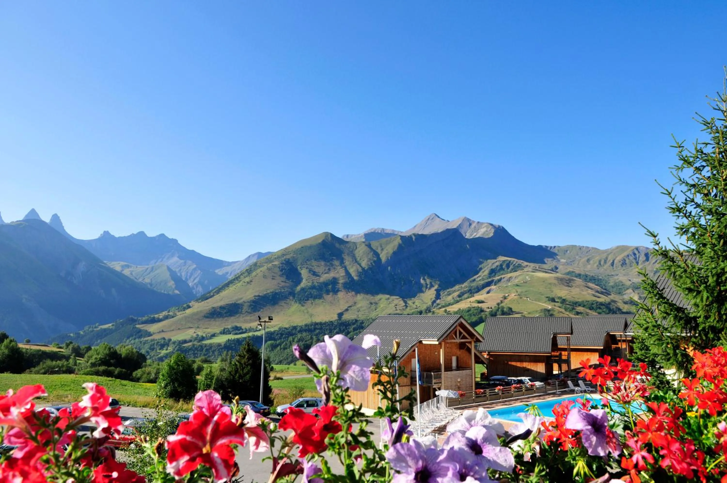 Mountain view in Goélia - Les Chalets des Marmottes