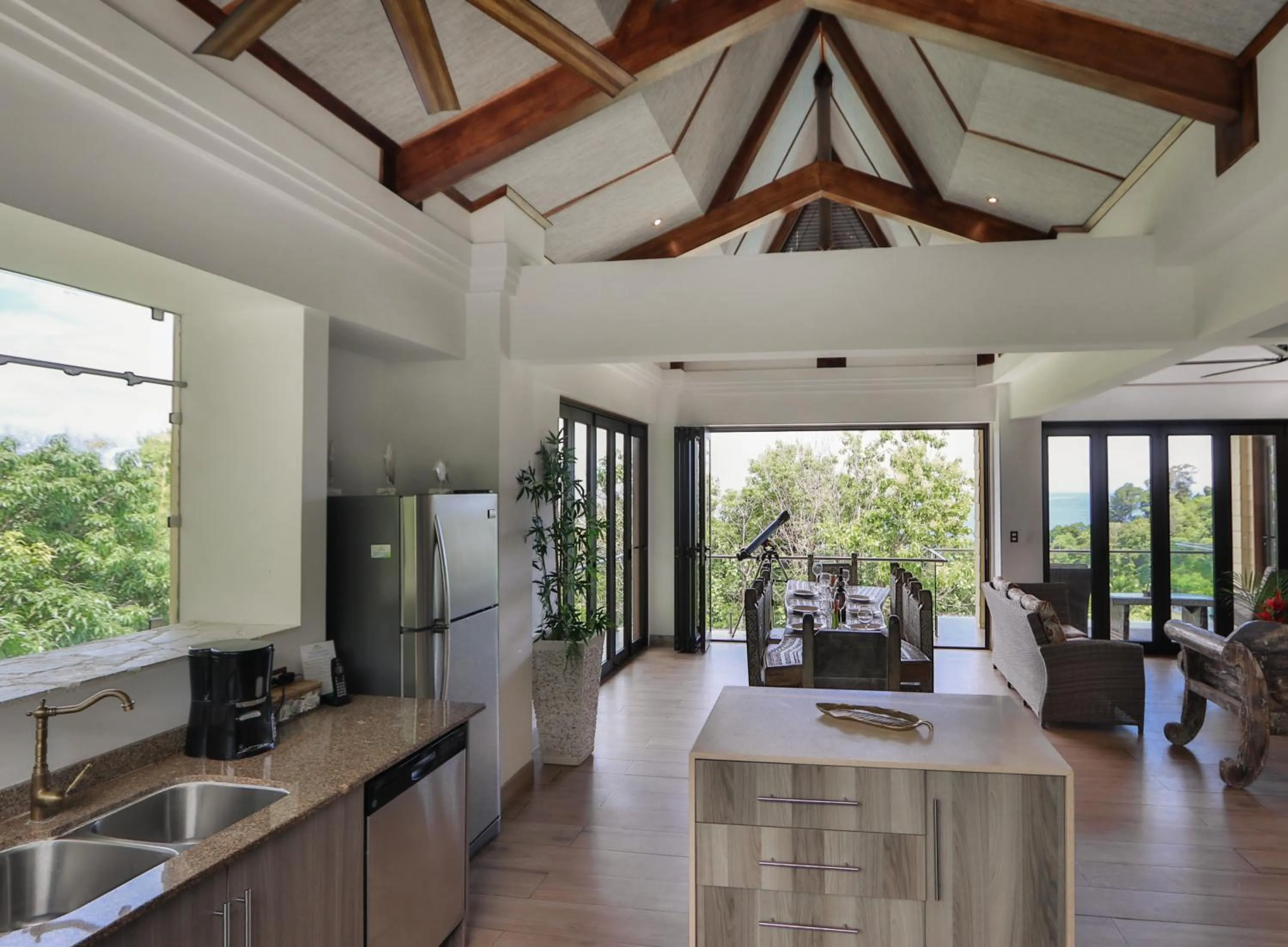 Kitchen or kitchenette in Tulemar Resort