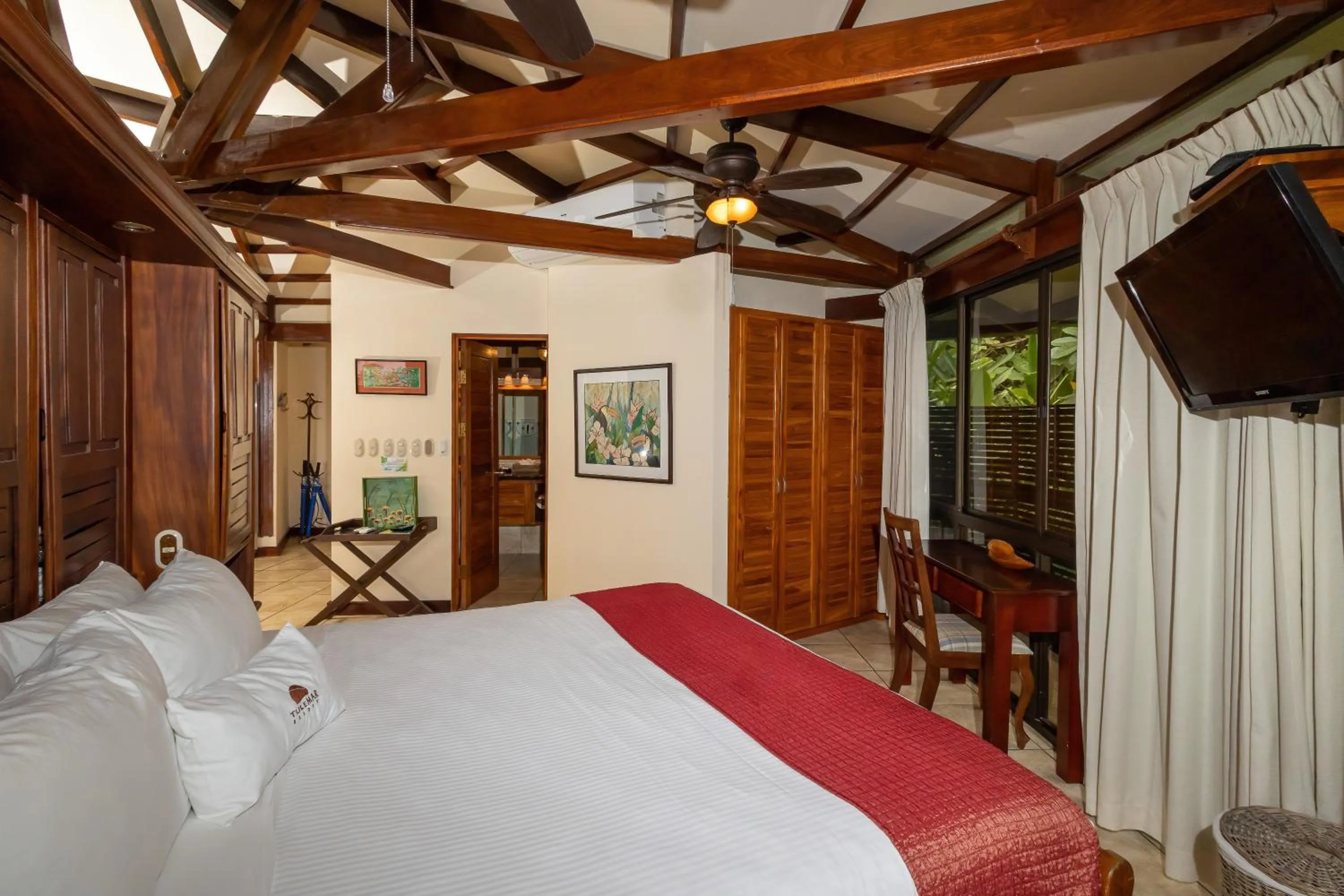 Bedroom, Bed in Tulemar Resort