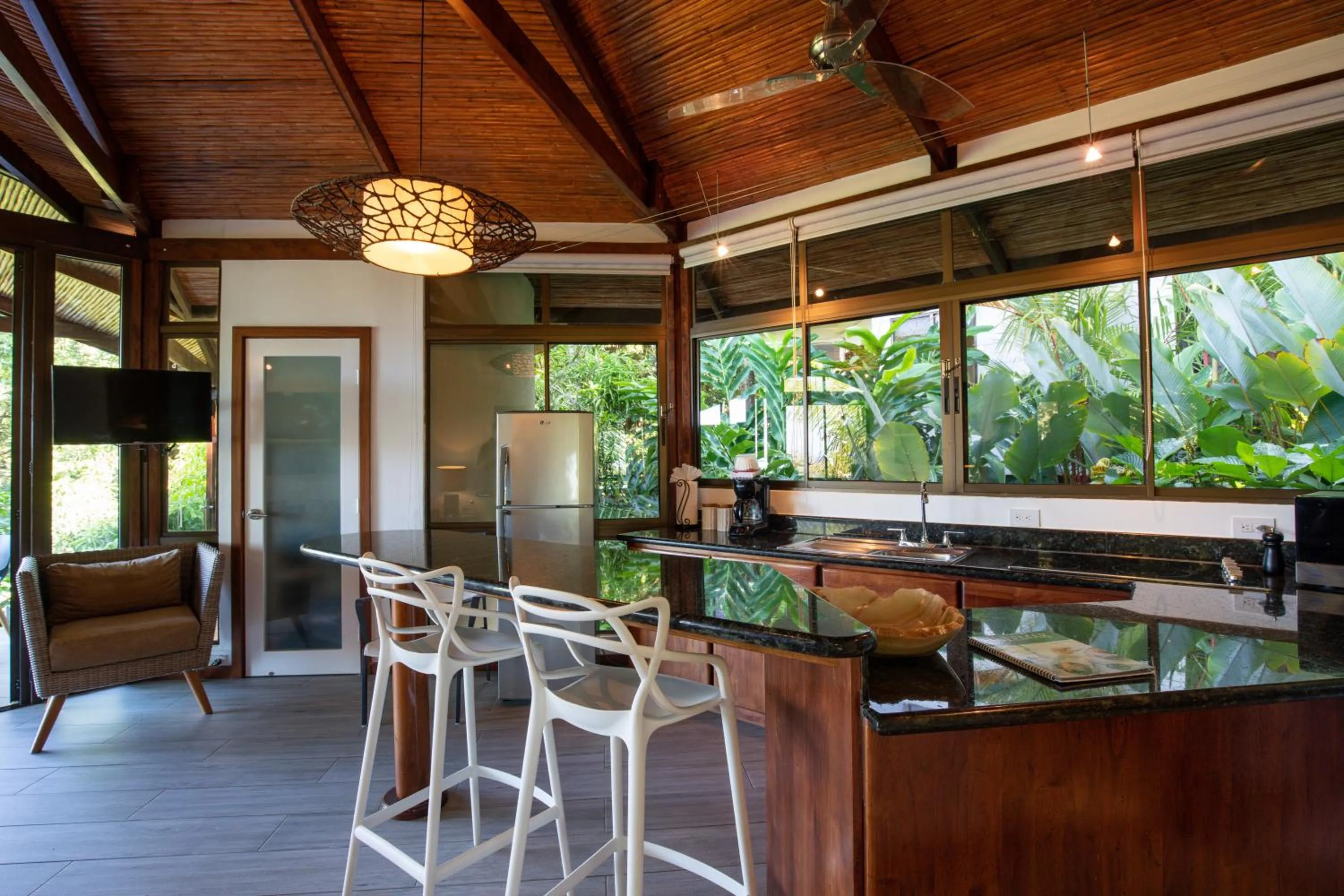 Kitchen or kitchenette in Tulemar Resort