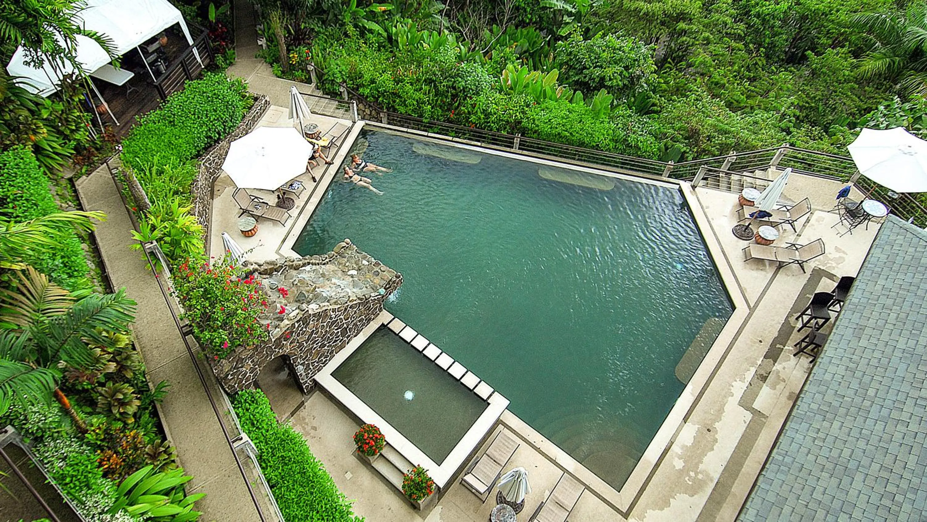 Swimming pool in Tulemar Resort