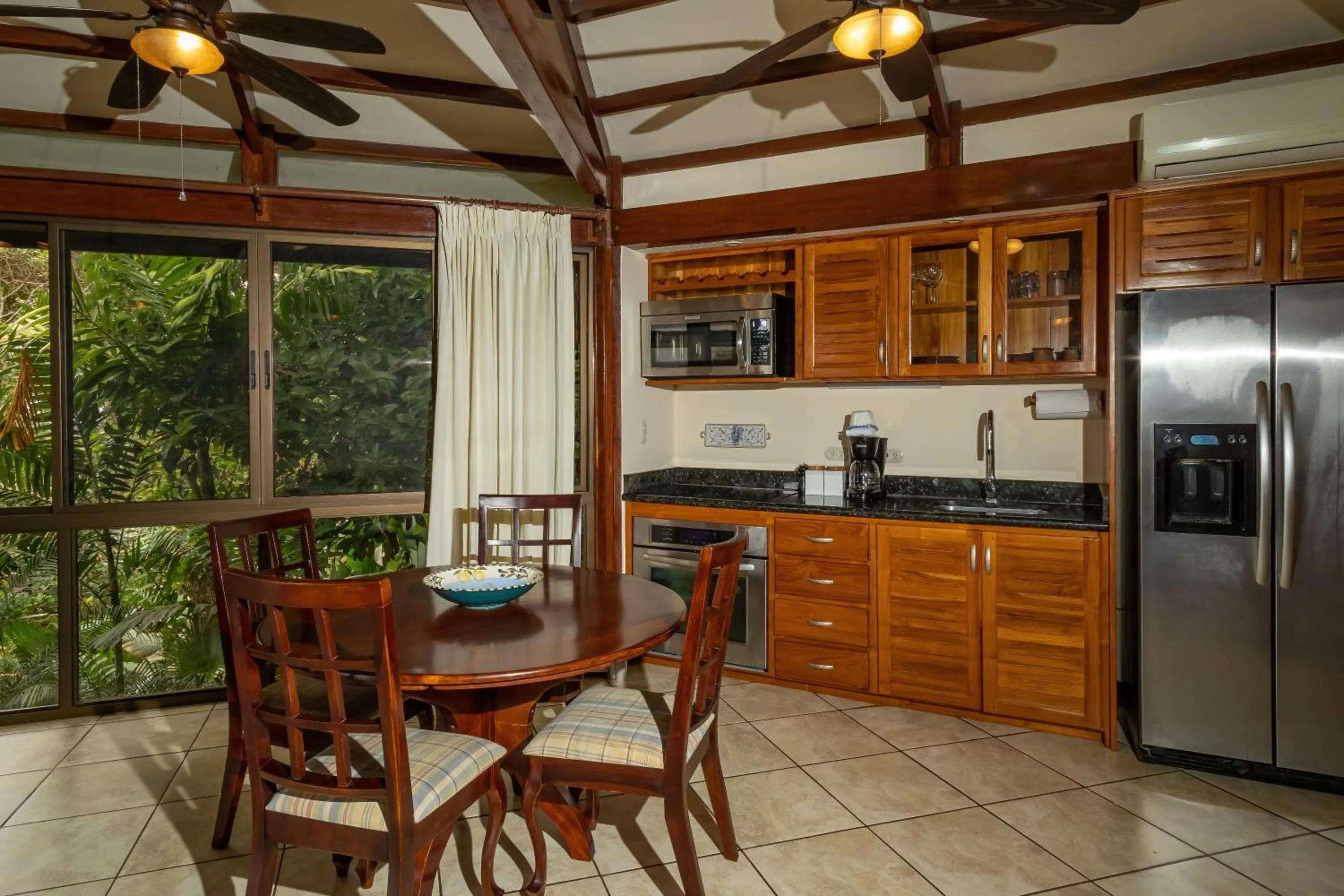 Kitchen or kitchenette in Tulemar Resort