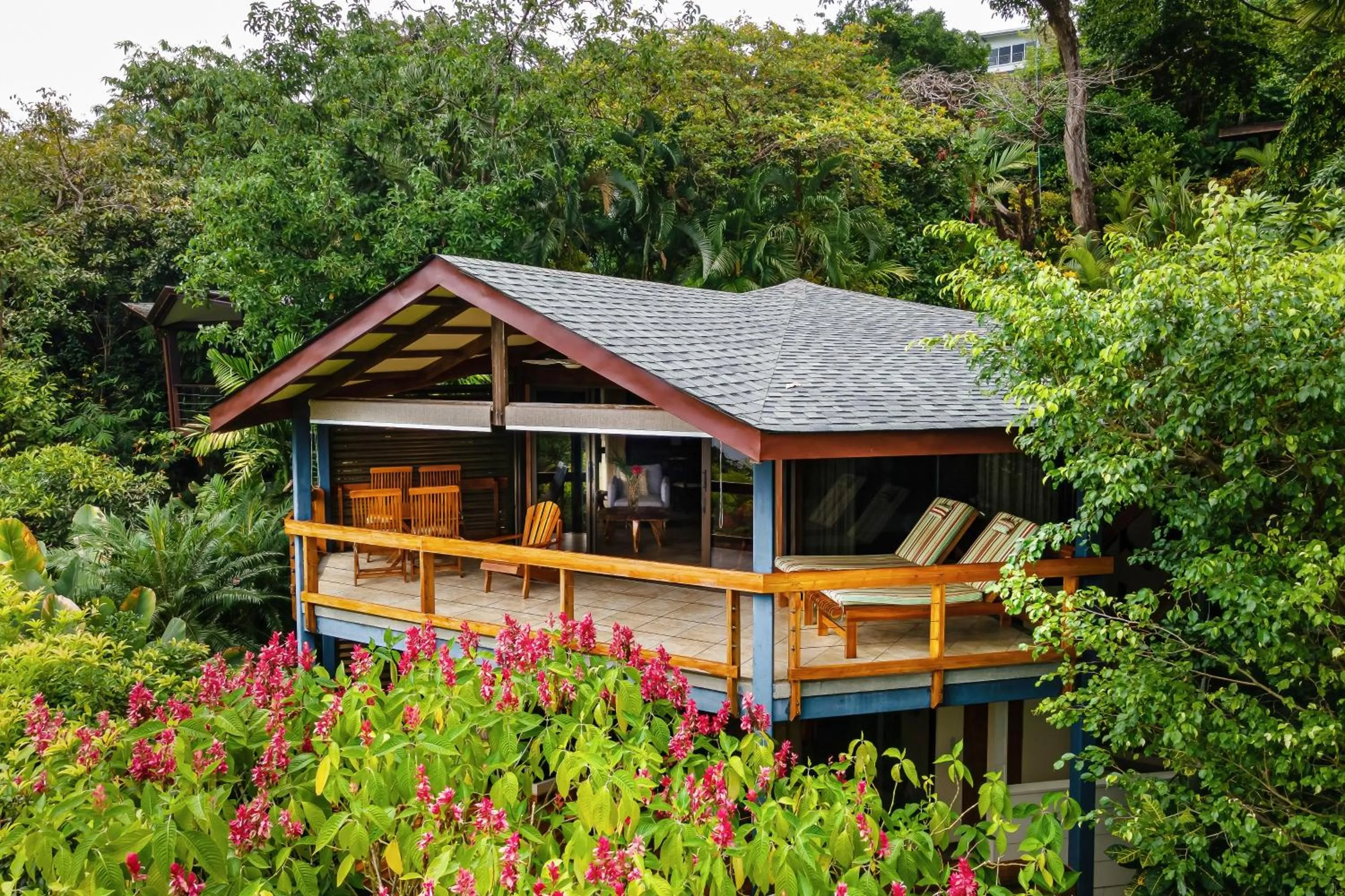 Property building in Tulemar Resort