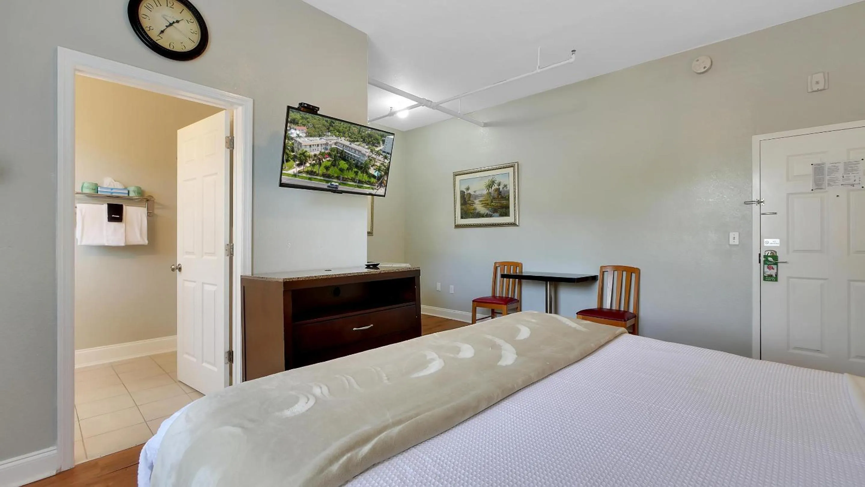 View (from property/room), Bed in Crystal Bay Historic Hotel