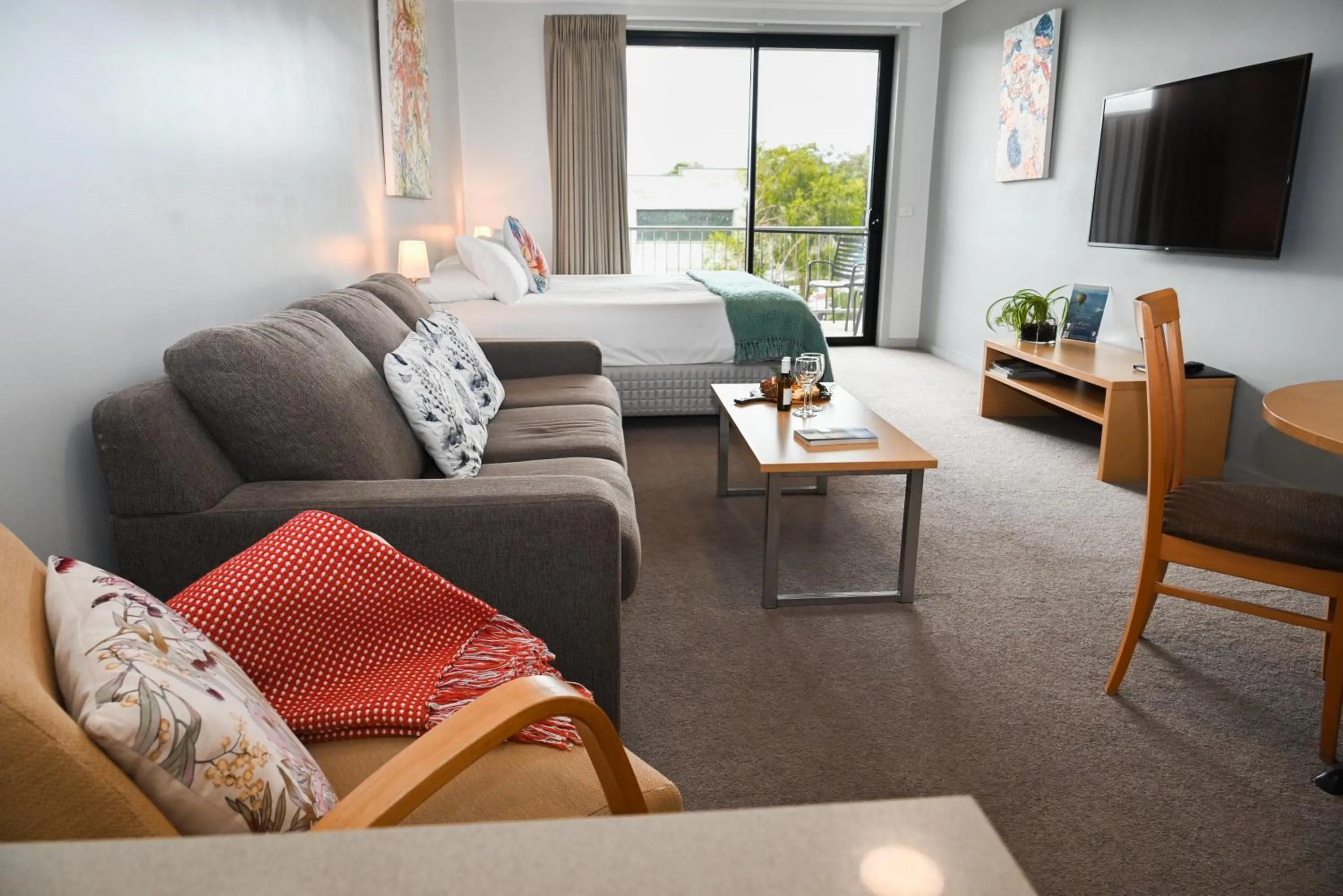 Bed in Mansfield Apartments