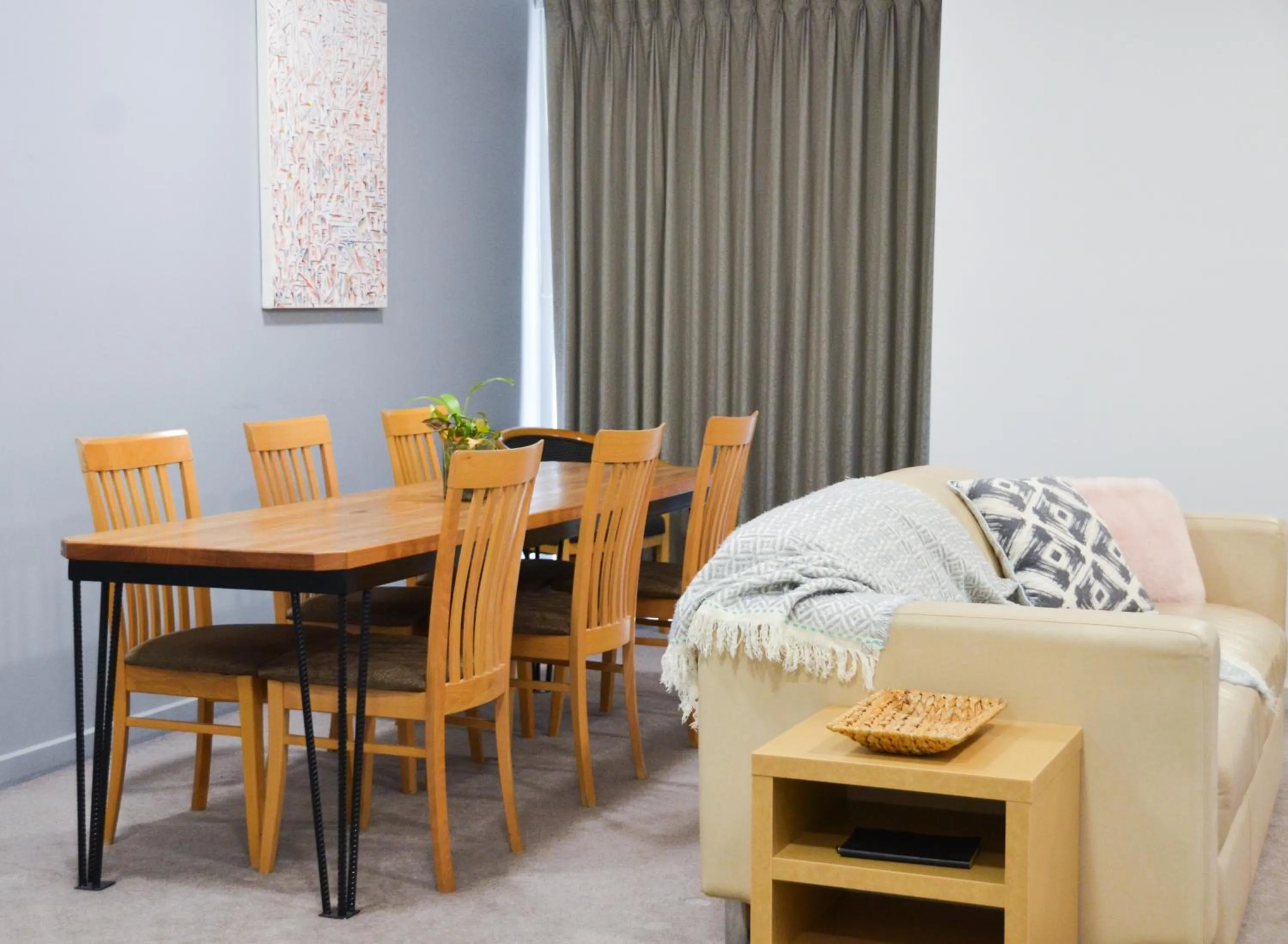 Living room in Mansfield Apartments