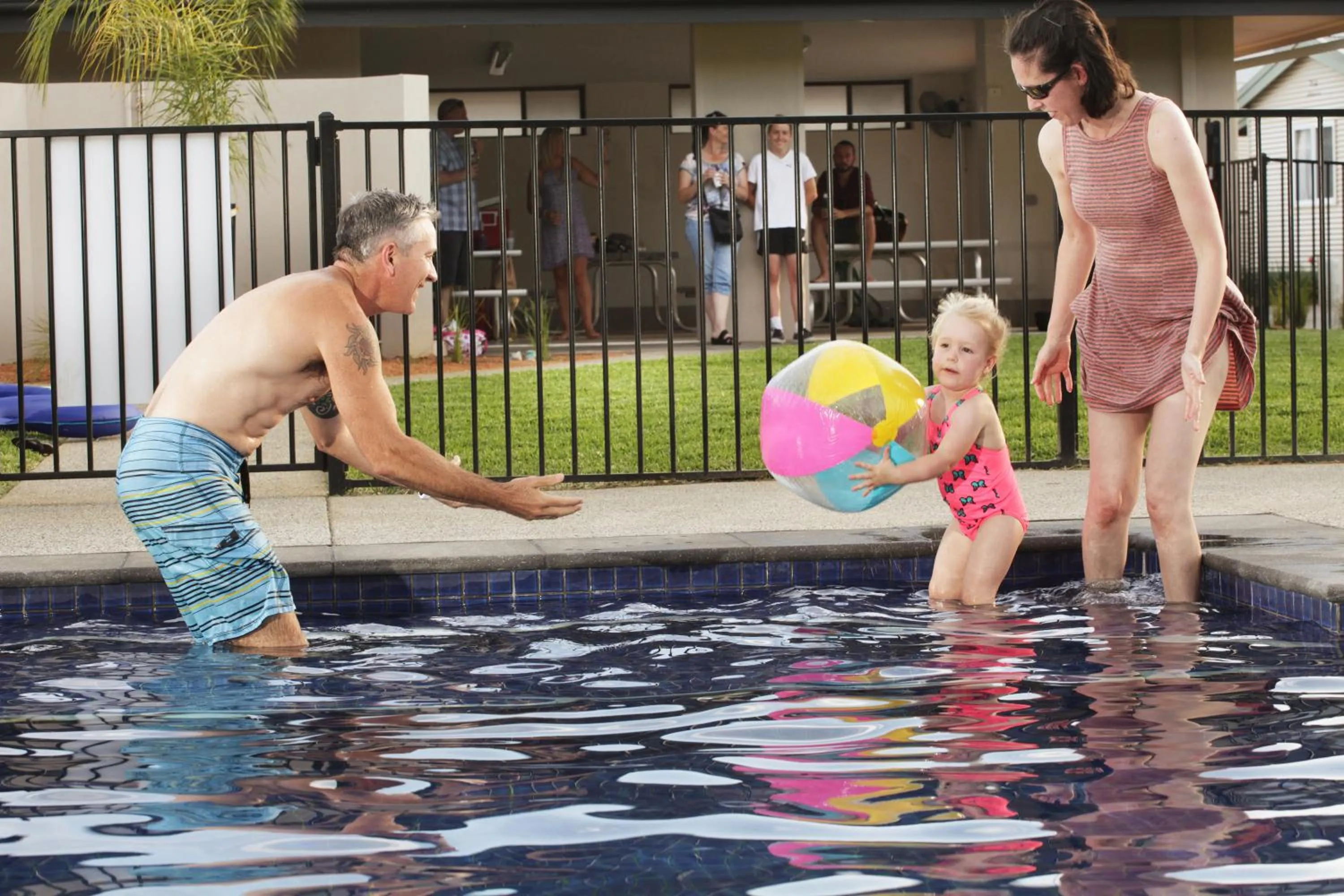 Swimming pool in Riverside Cabin Park