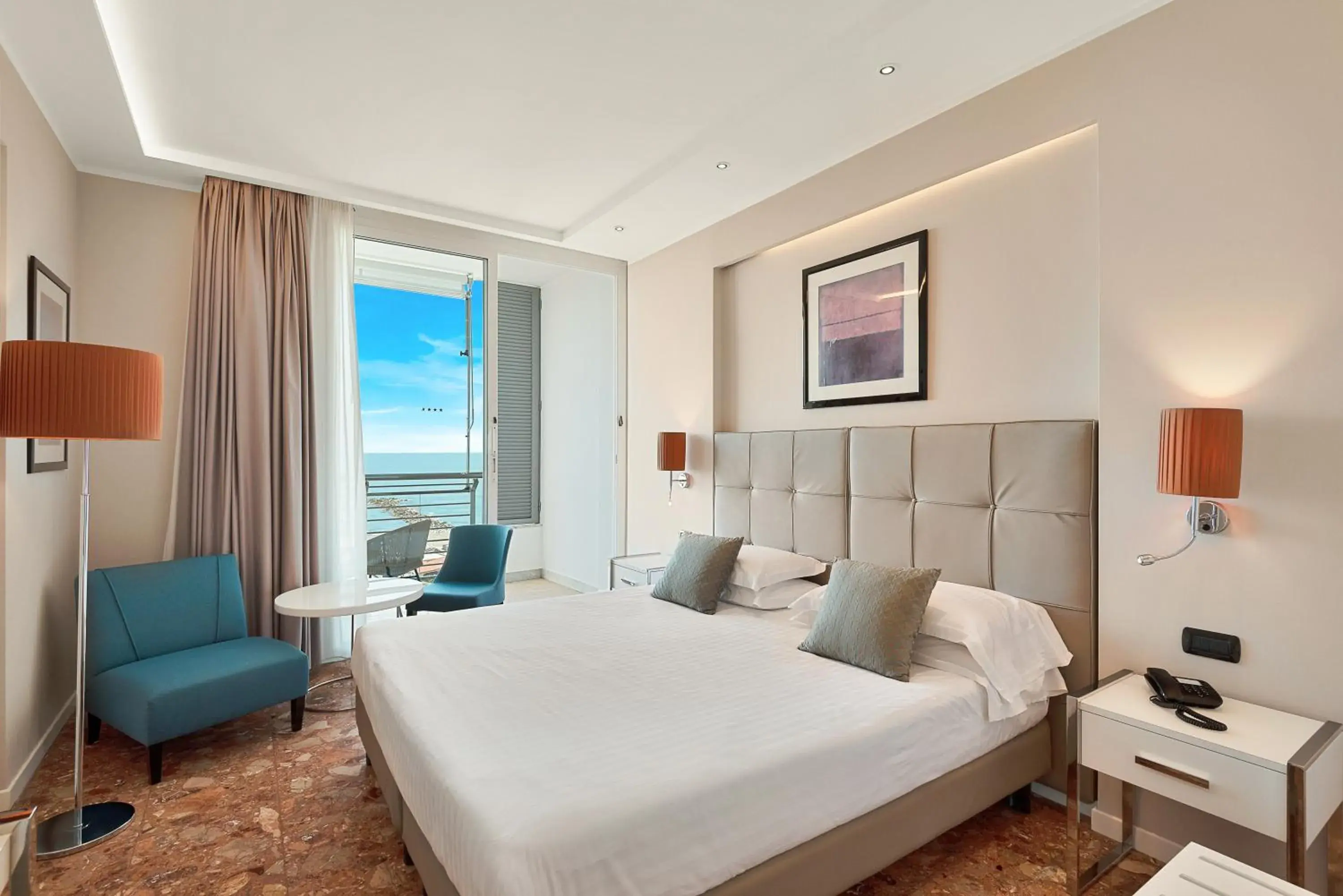 Superior Double Room with Balcony in Hotel Excelsior Superior Double Room with Balcony in Hotel Excelsior