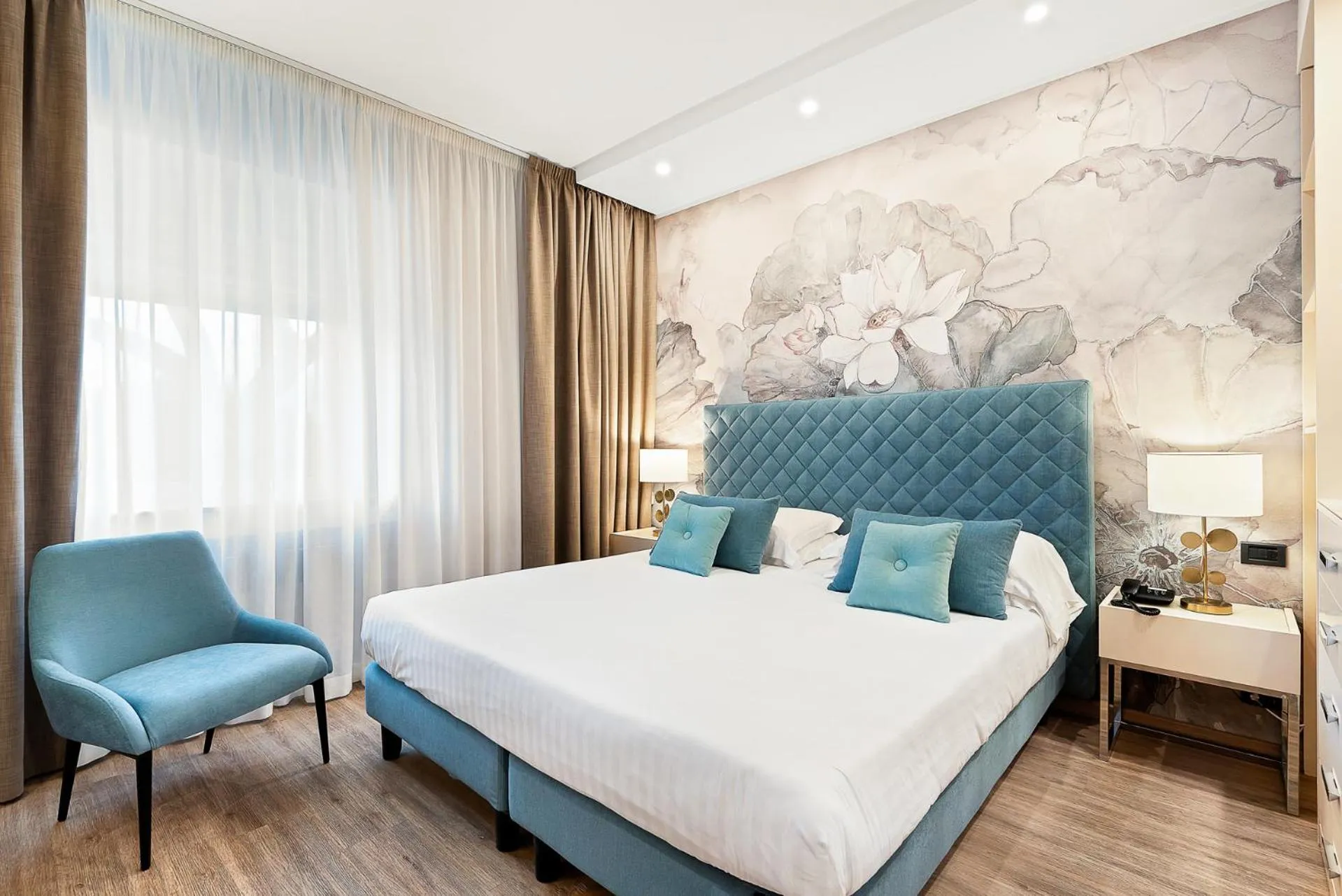 Bed in Hotel Excelsior