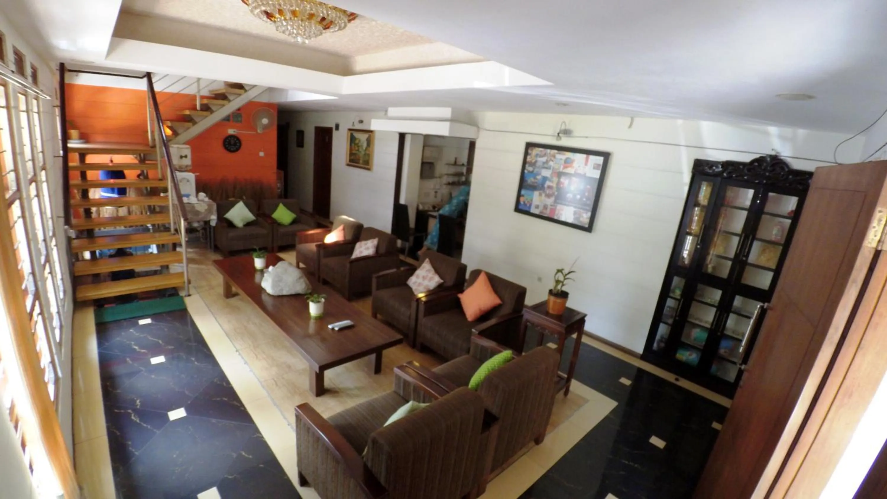 Communal lounge/ TV room in Rumah Tawa Hotel Syariah