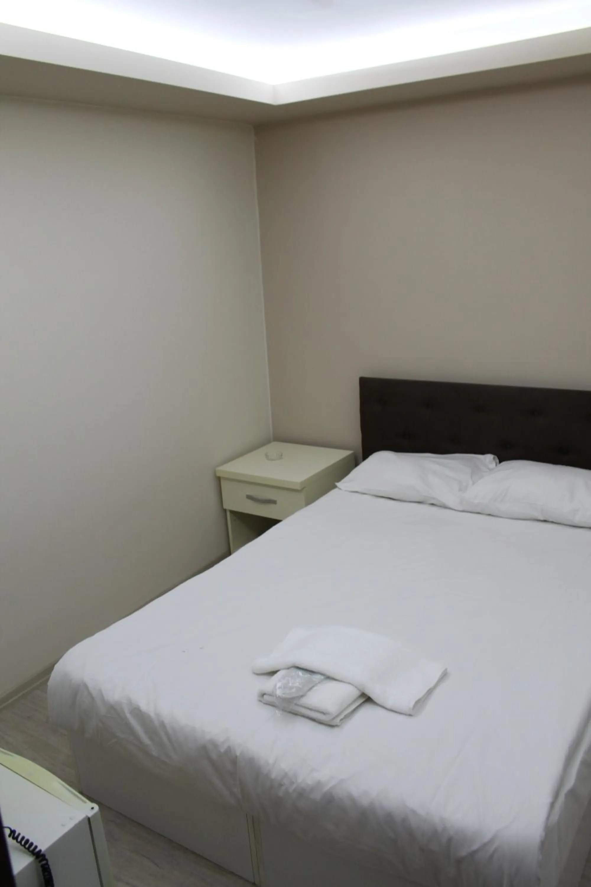 Bed in Hotel Abro Necatibey