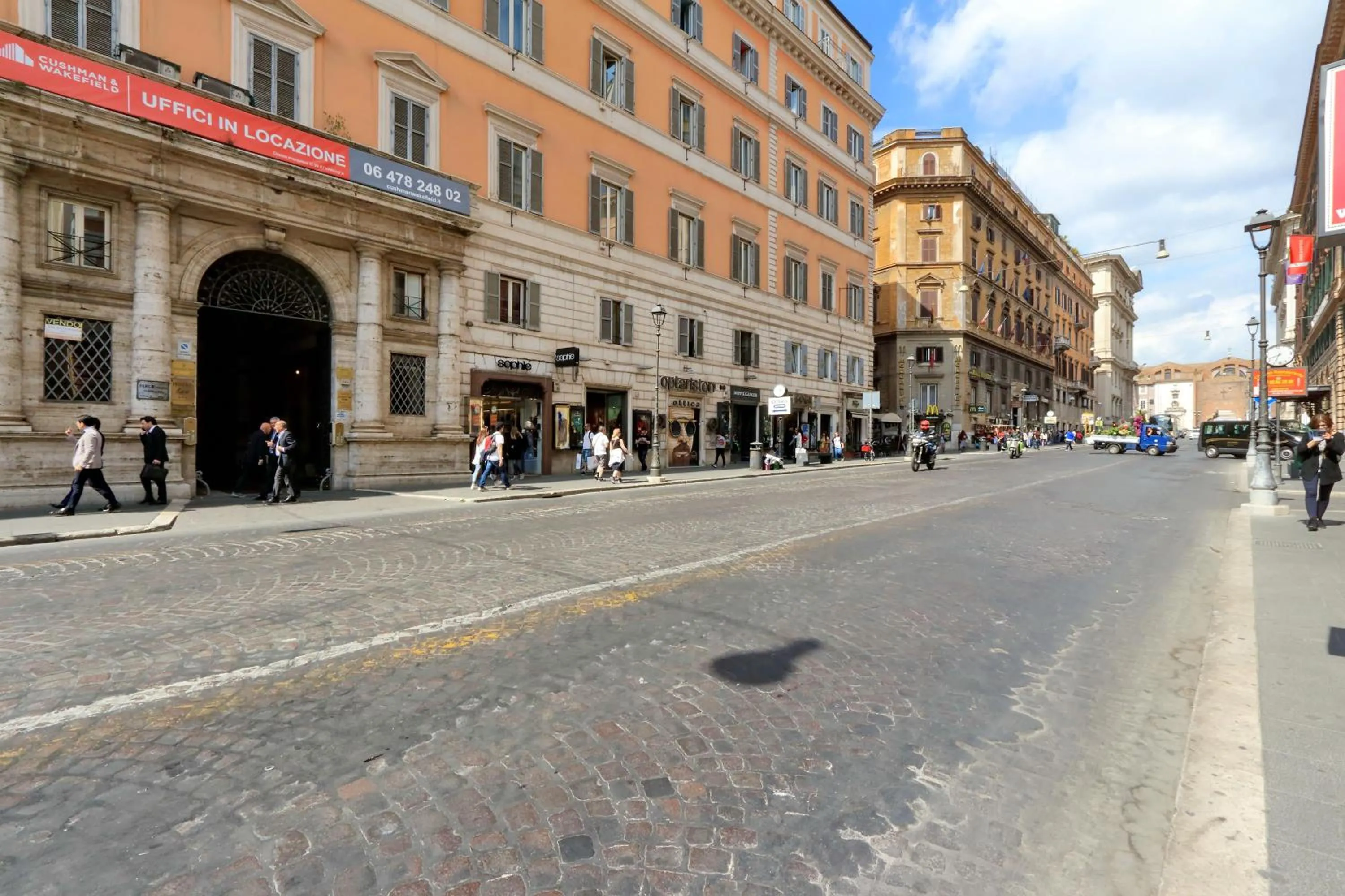 Facade/entrance in Relais Servio Tullio