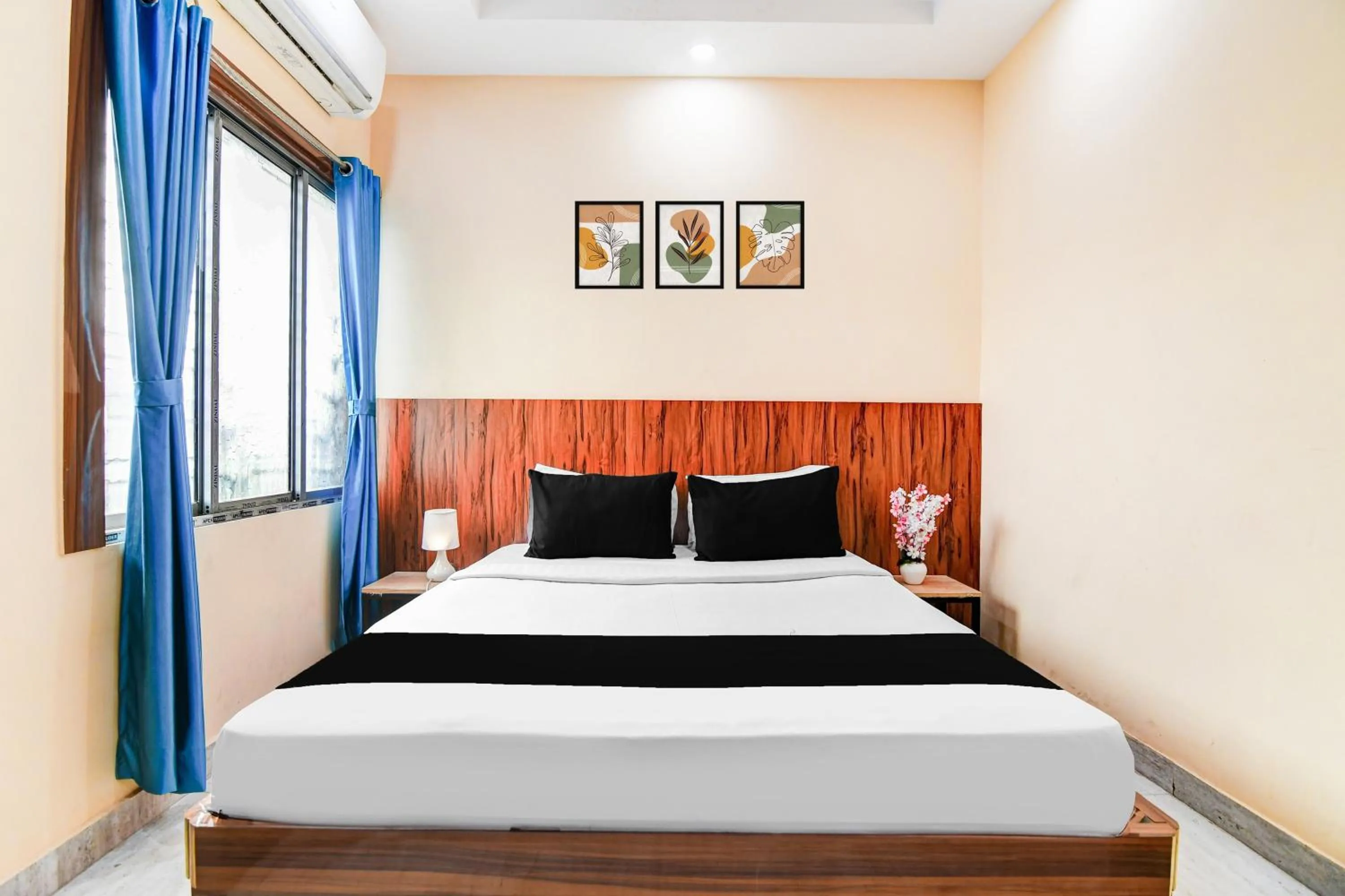 Bedroom, Bed in Super Hotel O DumDum Thana More Formerly Bimla Regency