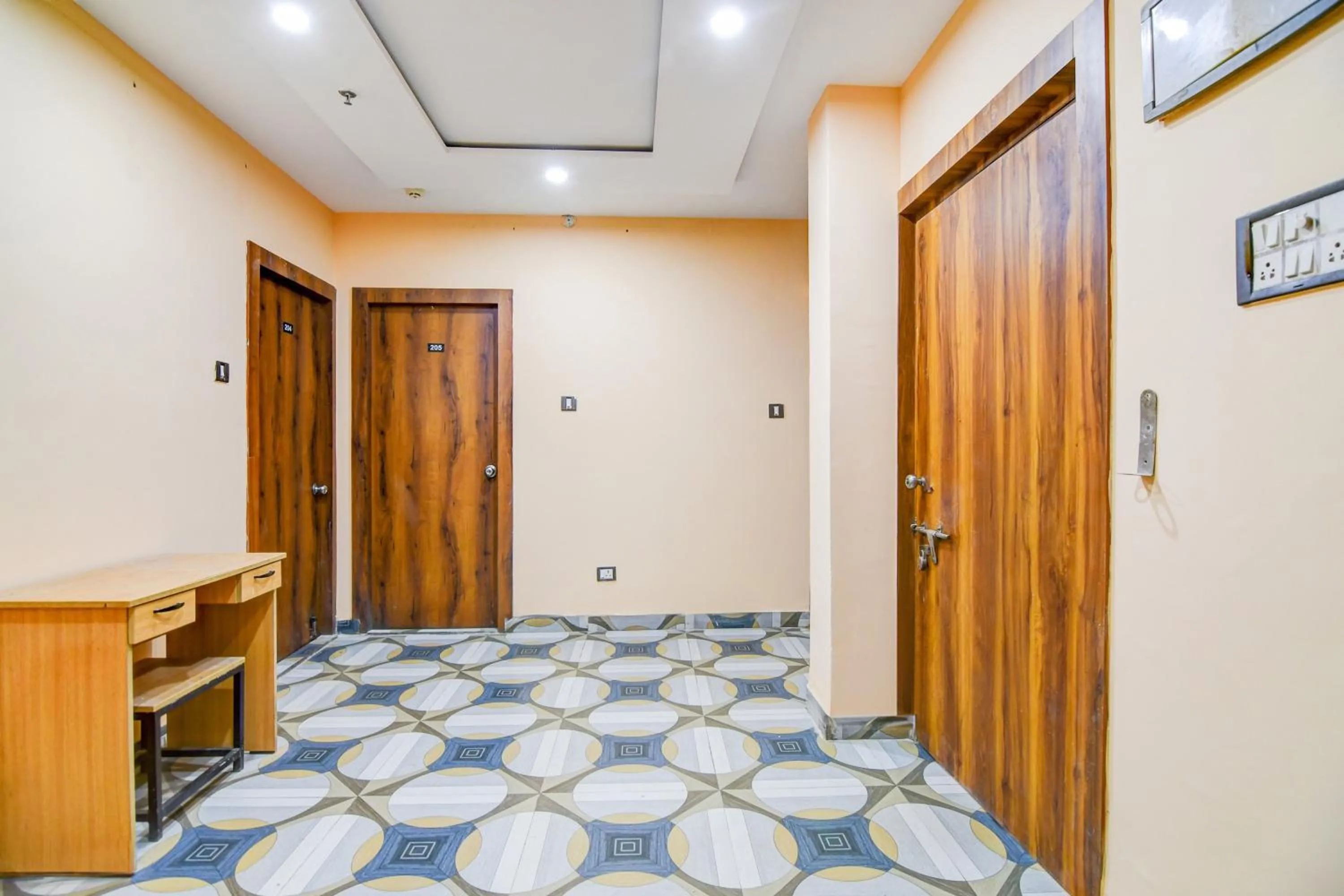 Lobby or reception in Super Hotel O DumDum Thana More Formerly Bimla Regency