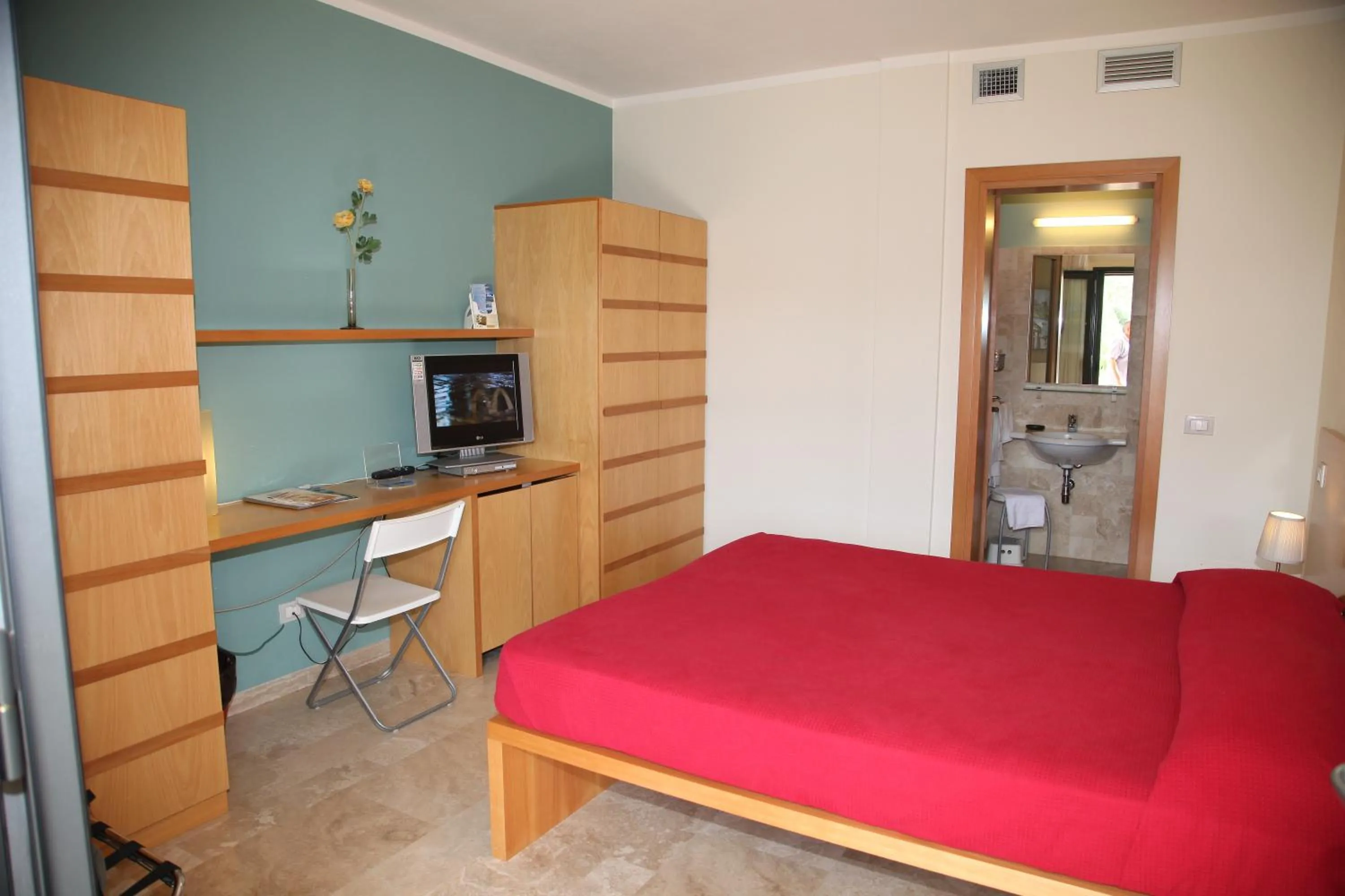 Photo of the whole room in Hotel Poggio Bertino