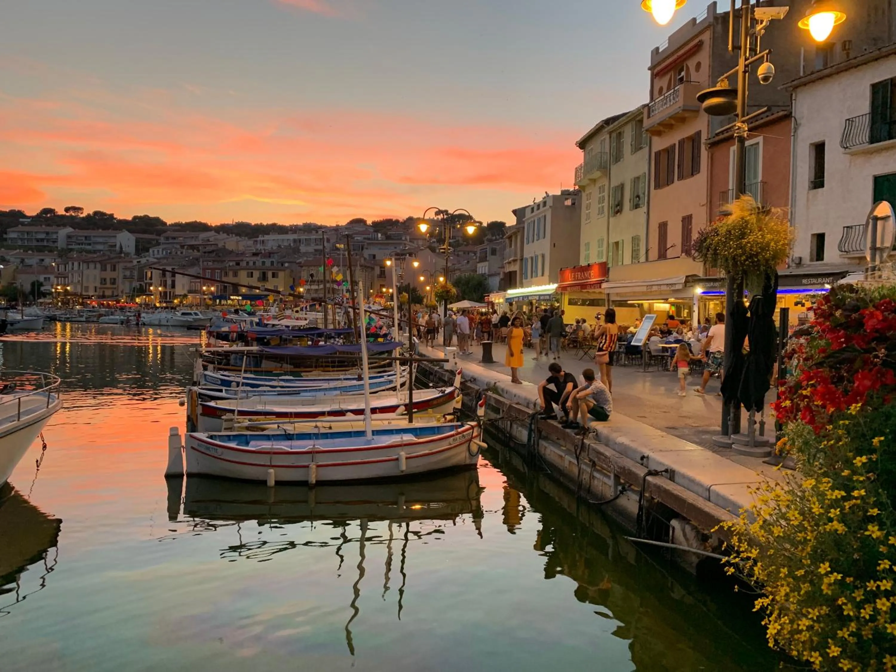 Nearby landmark in Studios Nuitée en Provence