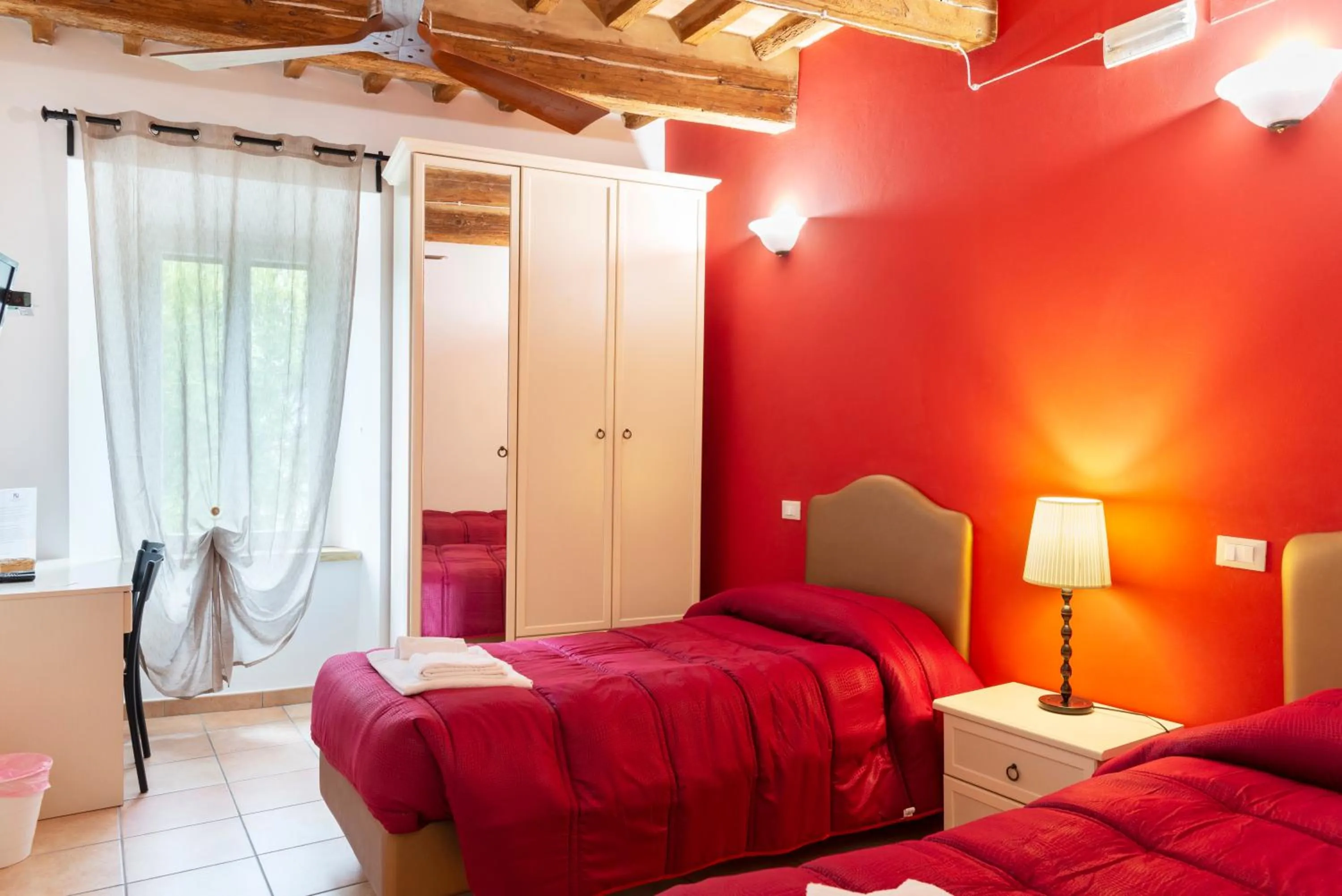 Bed in Porta Mazzini Affittacamere