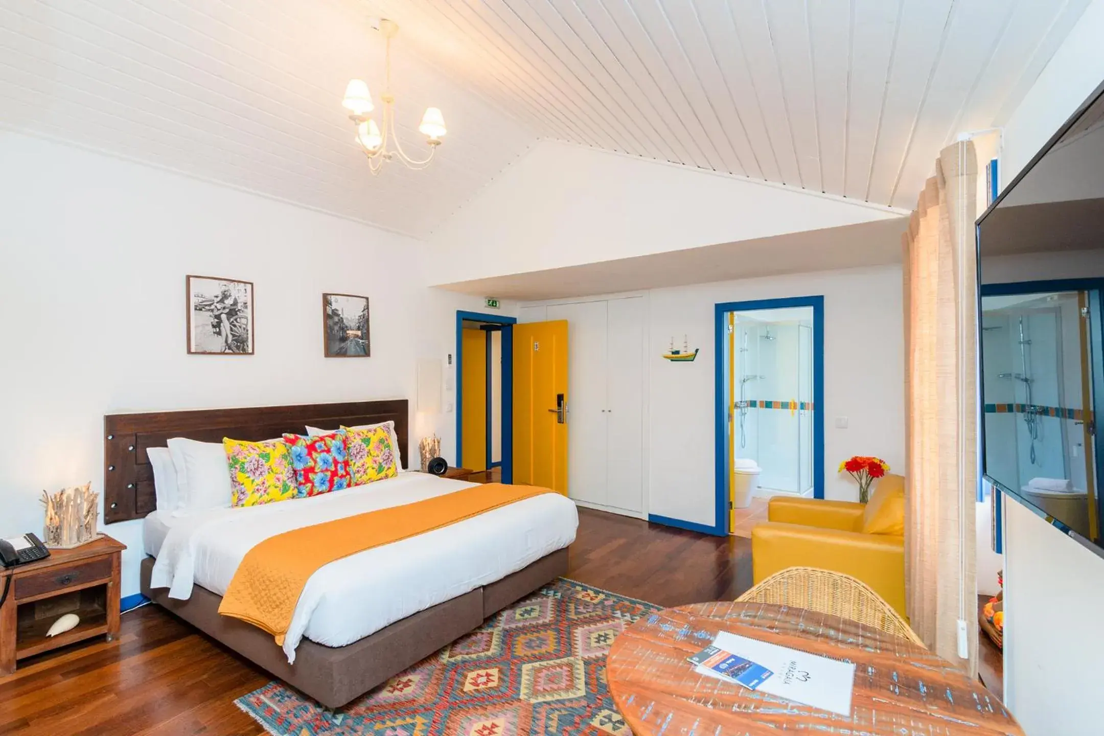 Deluxe Double or Twin Room in Miragaia House Deluxe Double or Twin Room in Miragaia House