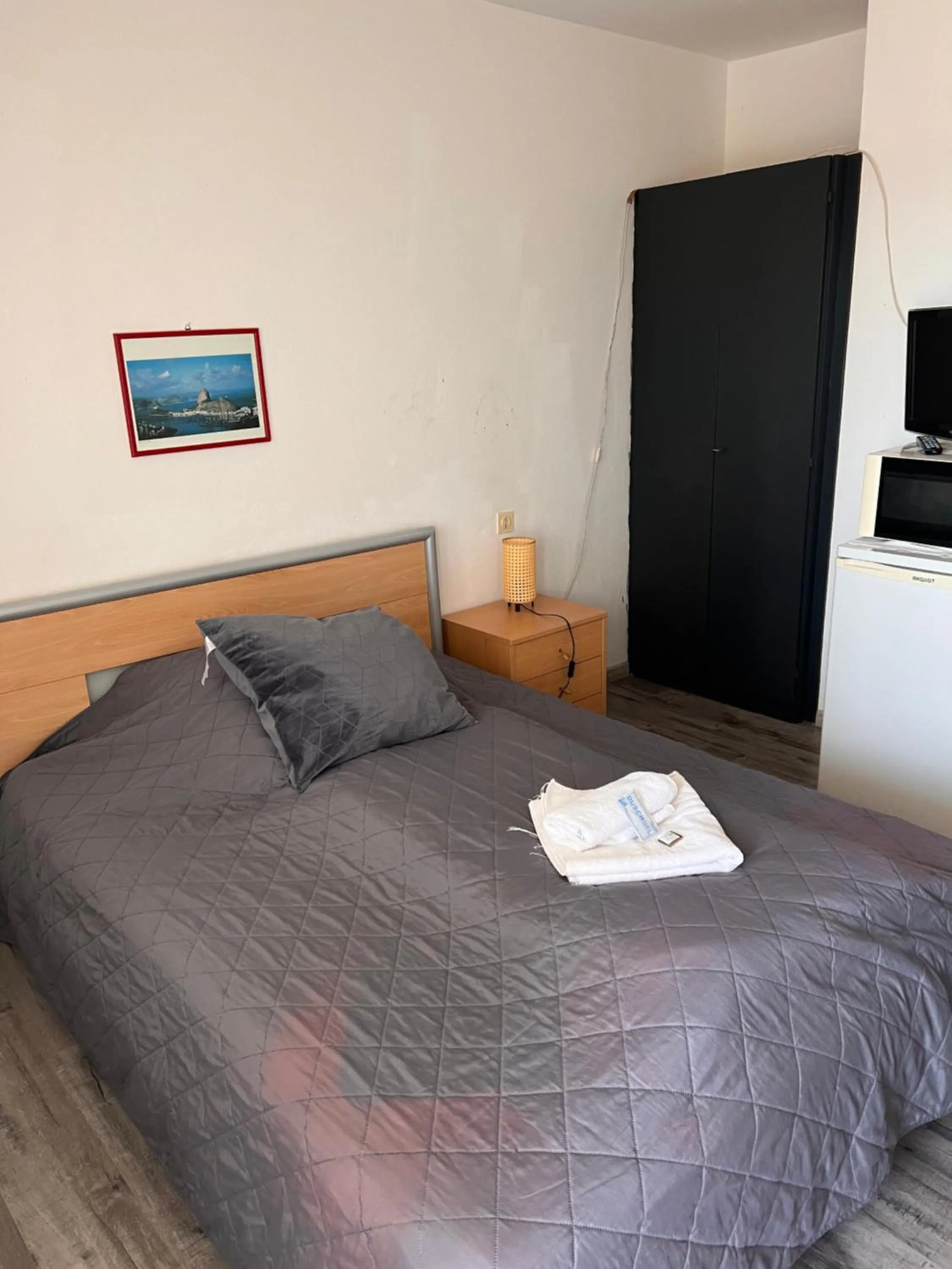 Photo of the whole room, Bed in Gasthof Sonnenheim