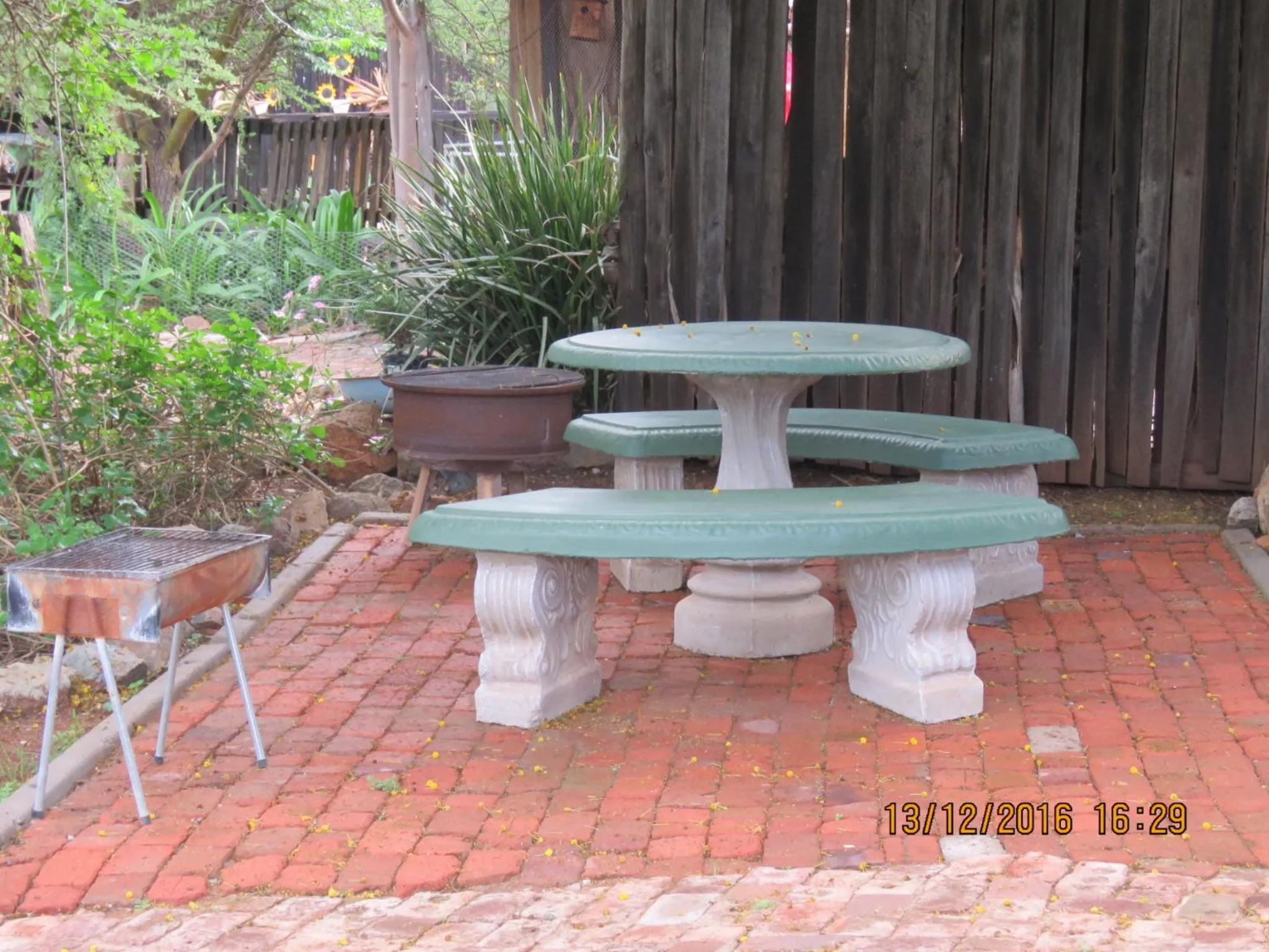 BBQ facilities in Klein Paradys Lodge - Polokwane