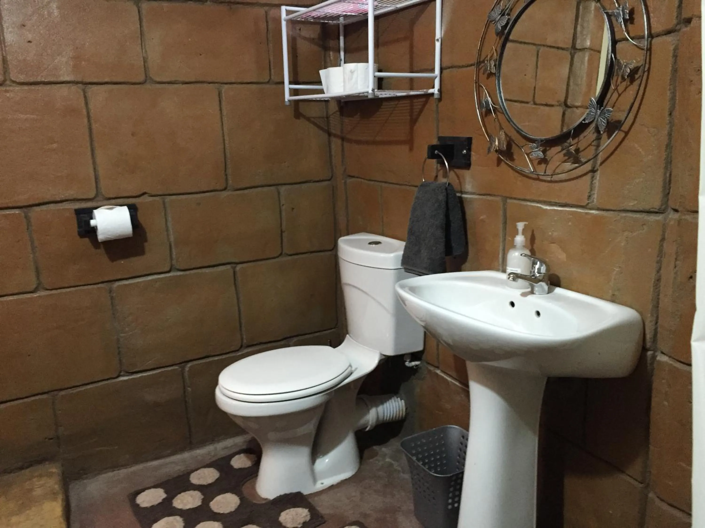 Bathroom in Klein Paradys Lodge - Polokwane