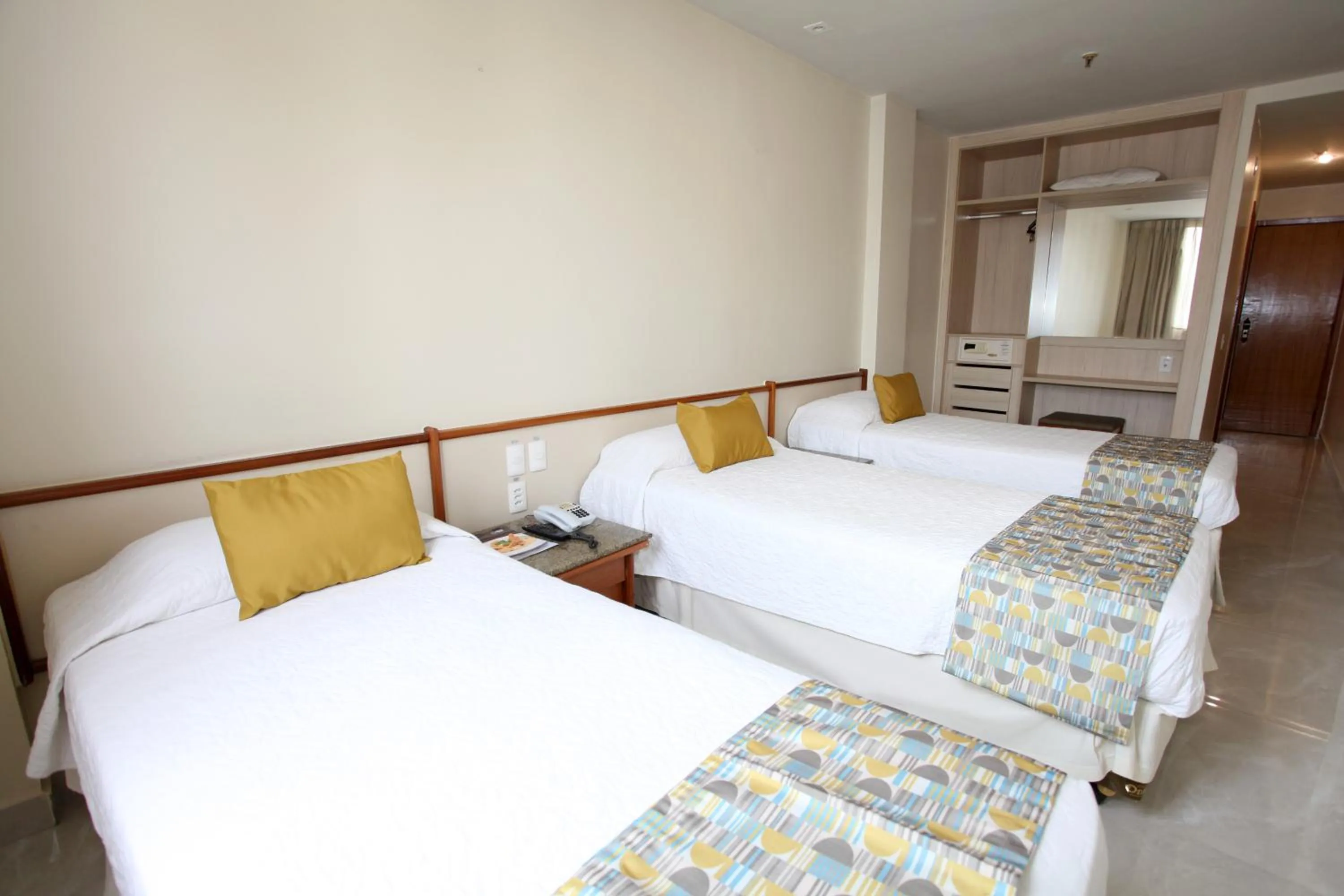 Bed in Mengo Palace Hotel