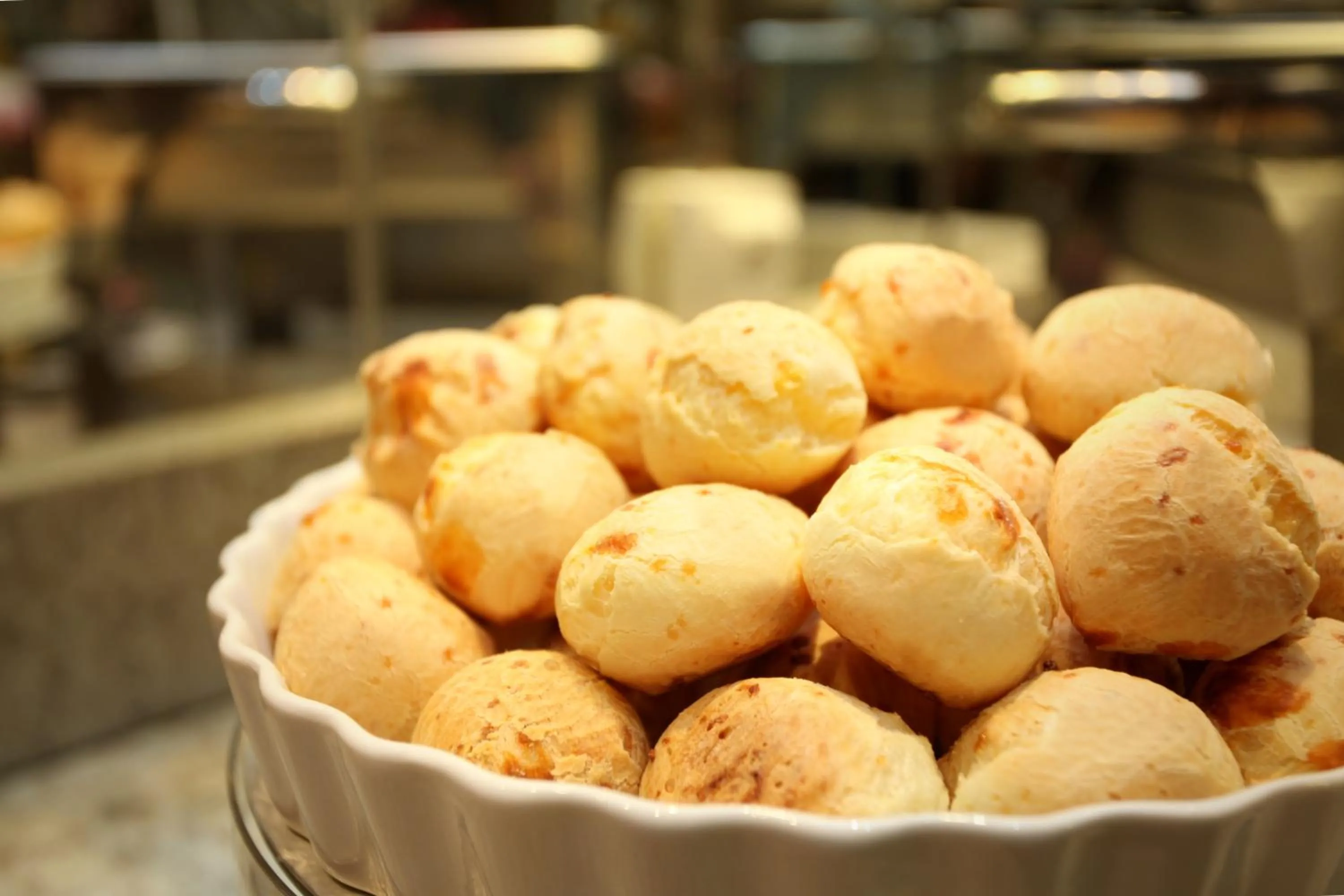 Restaurant/places to eat in Mengo Palace Hotel