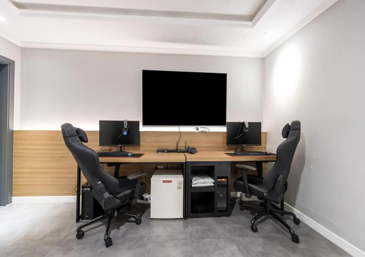 Bedroom in Mokpo New Evergreen Hotel