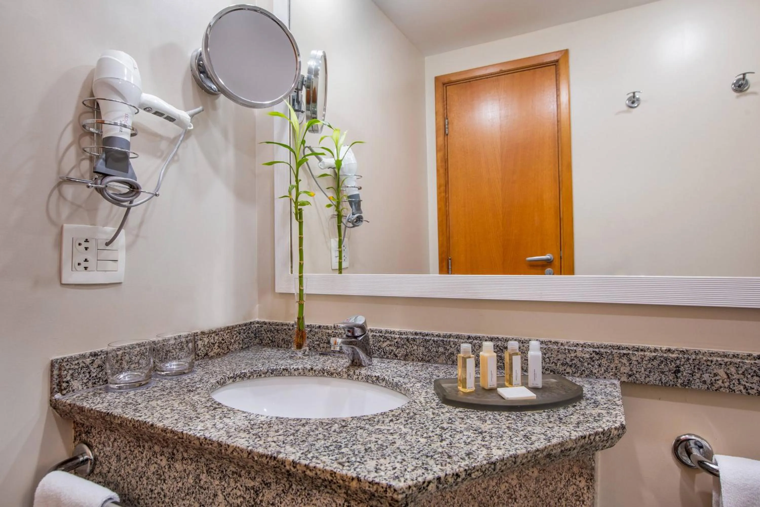 Bathroom in São Paulo Tatuapé Affiliated by Meliá