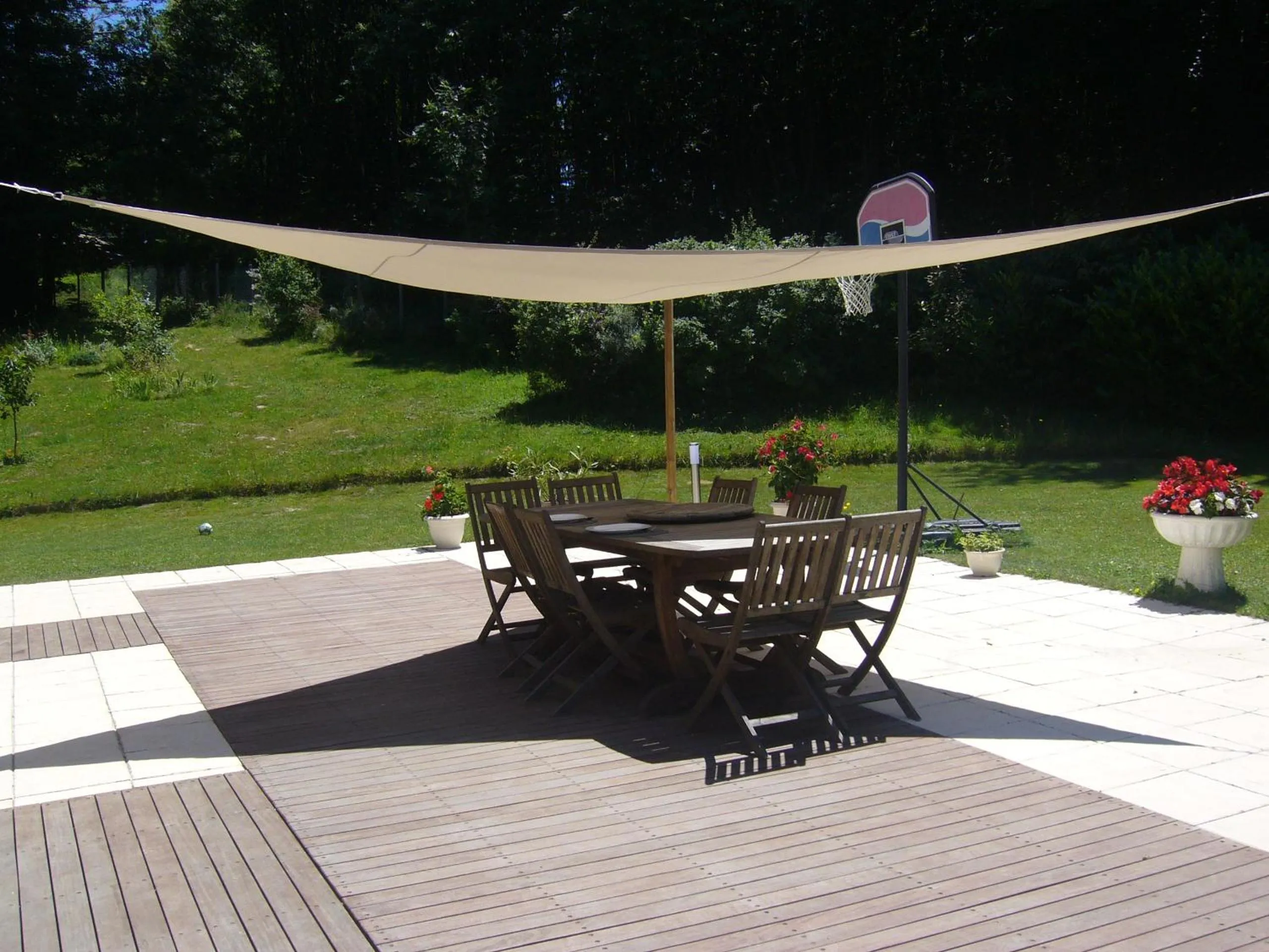 Patio in Le Jardin Ombragé