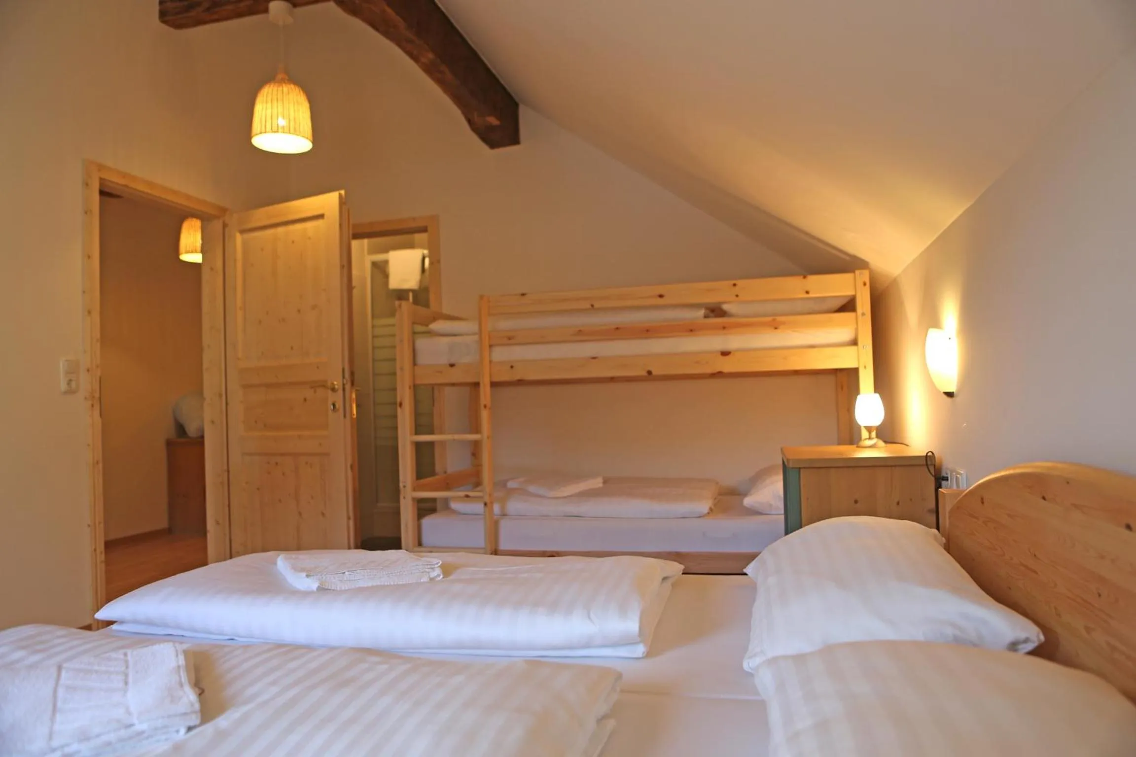 Bedroom, Bed in Der Ulmenhof