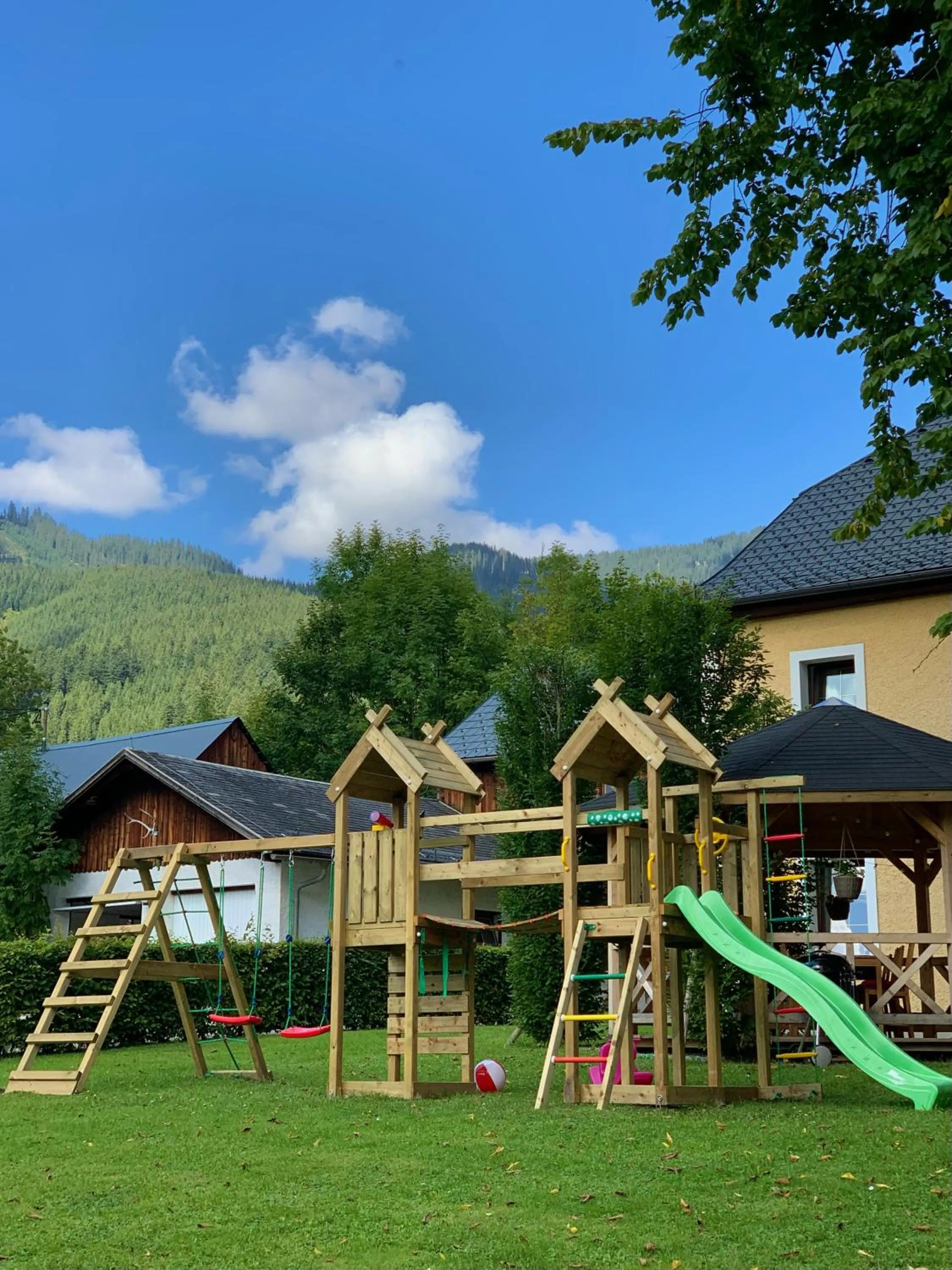 Property building in Der Ulmenhof