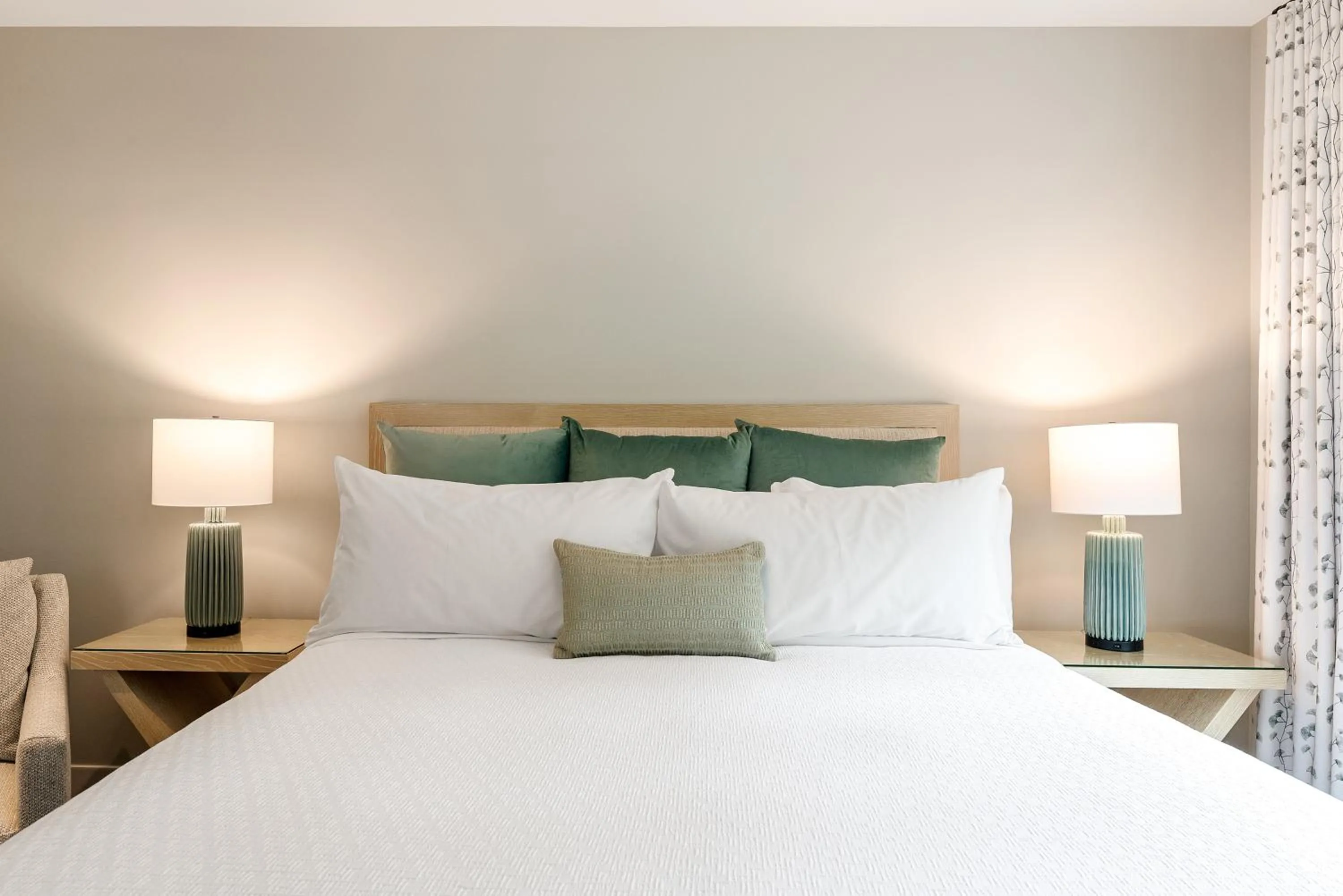 Bed in Avila Village Inn