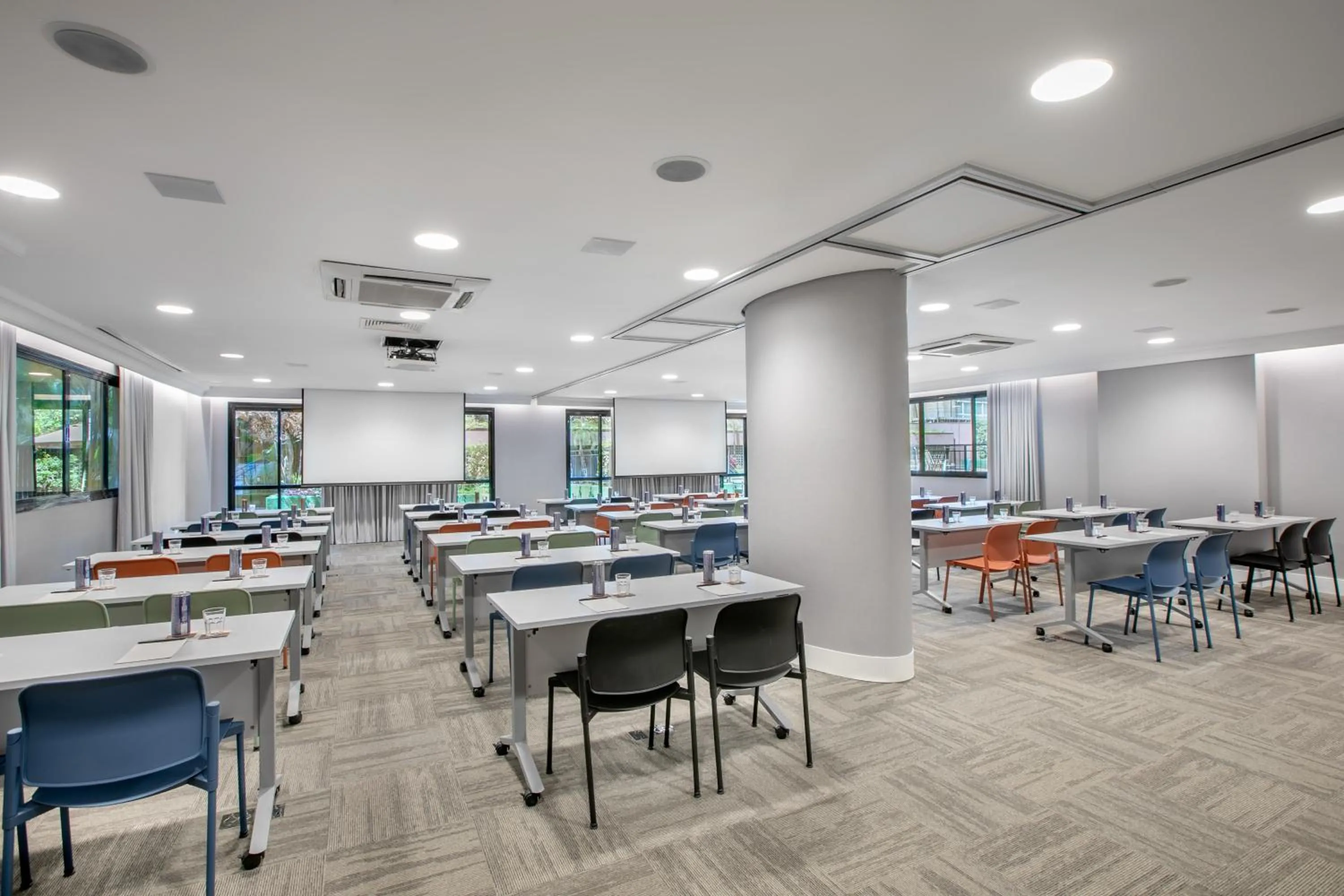 Meeting/conference room in INNSiDE by Meliá São Paulo Higienópolis