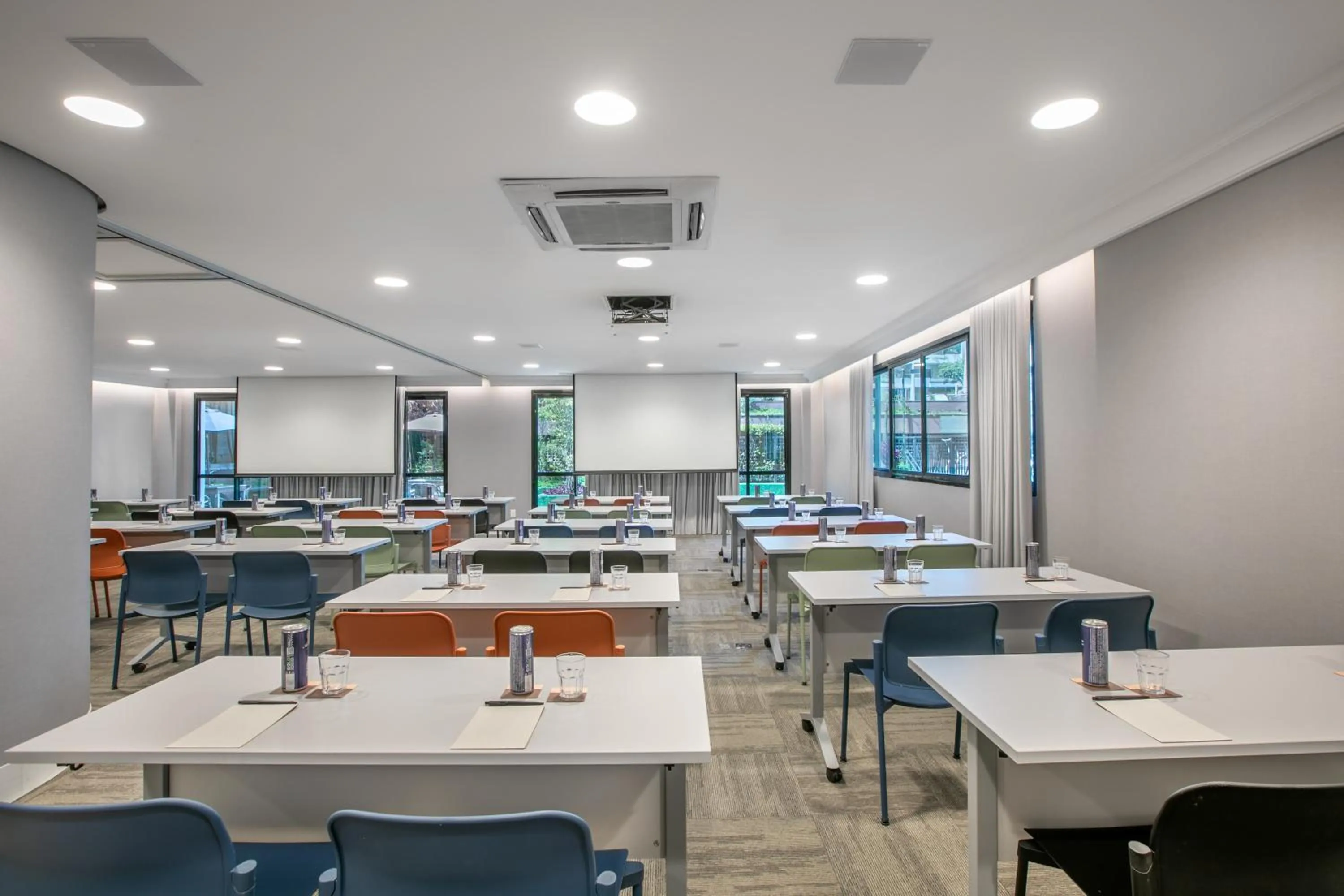 Meeting/conference room in INNSiDE by Meliá São Paulo Higienópolis